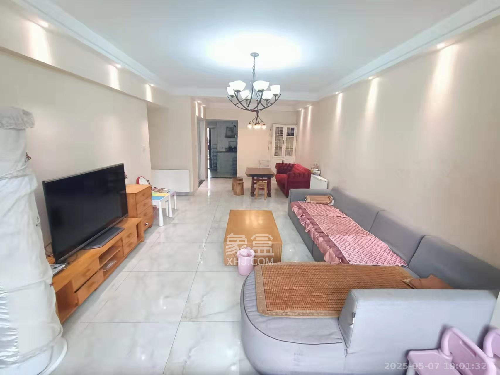 兴威帕克水岸 2室2厅1卫 2200.0元/月 兴威帕克水岸 2室2厅1卫 2200.0元/月室内图