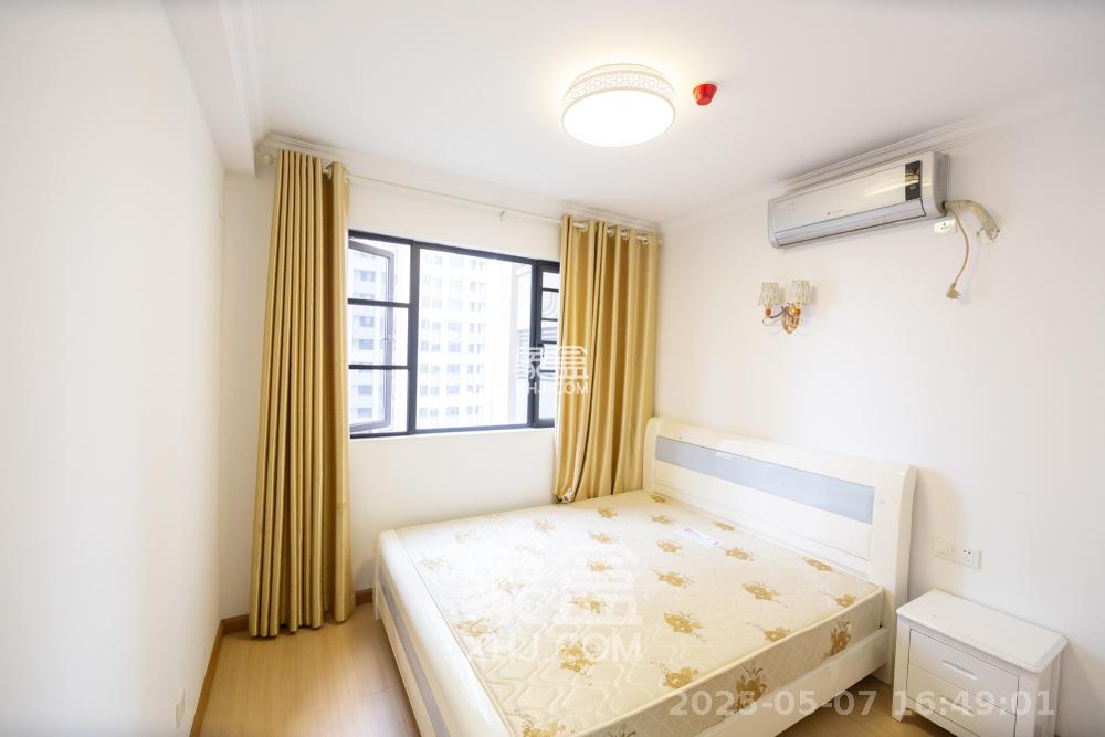 长房半岛蓝湾(观山月) 2室2厅1卫 1700.0元/月 长房半岛蓝湾(观山月) 2室2厅1卫 1700.0元/月室内图