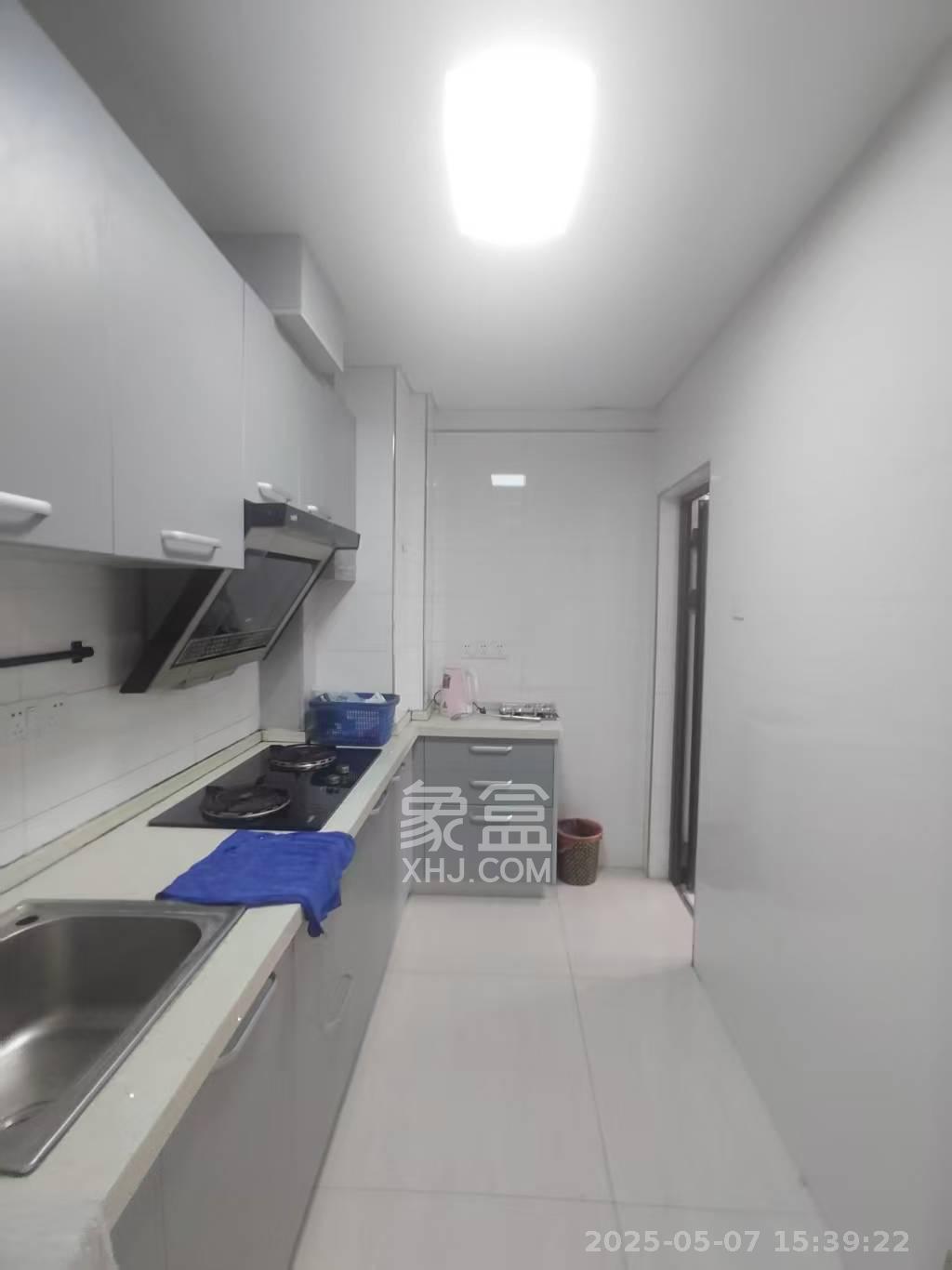 绿地公馆(绿地名邸) 2室2厅1卫 1900.0元/月 绿地公馆(绿地名邸) 2室2厅1卫 1900.0元/月室内图