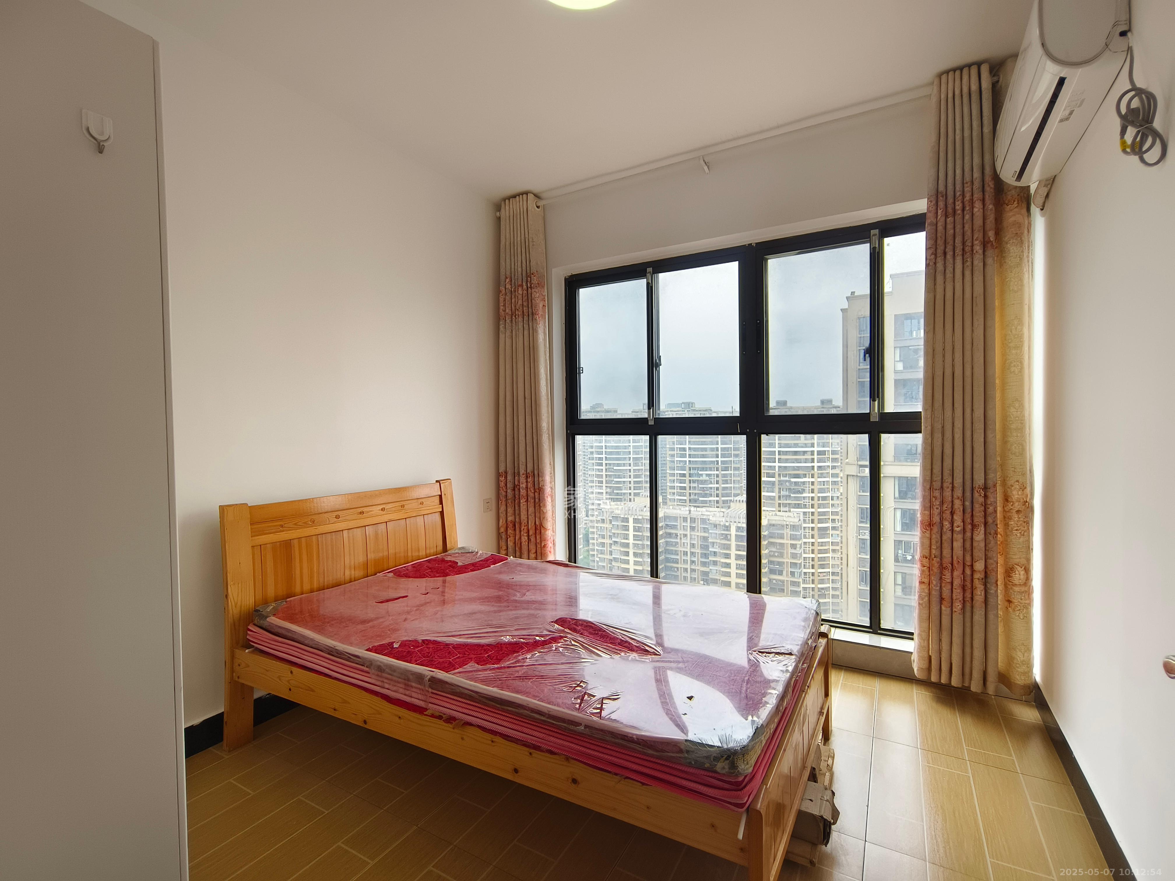 勤诚达境界城  0室0厅0卫    2200.0元/月 勤诚达境界城  0室0厅0卫    2200.0元/月室内图