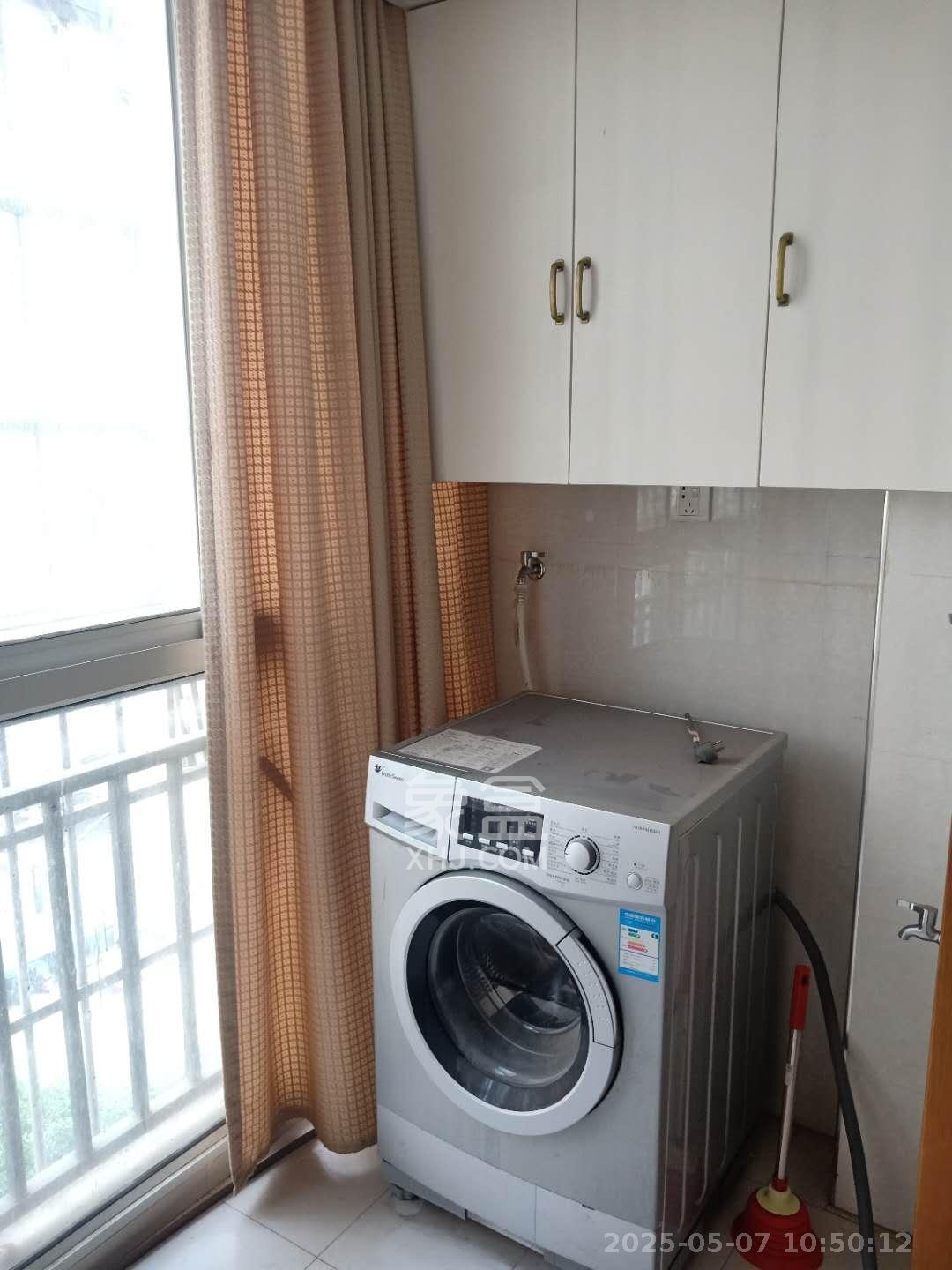 中房F联邦  4室2厅2卫   3000.00元/月室内图