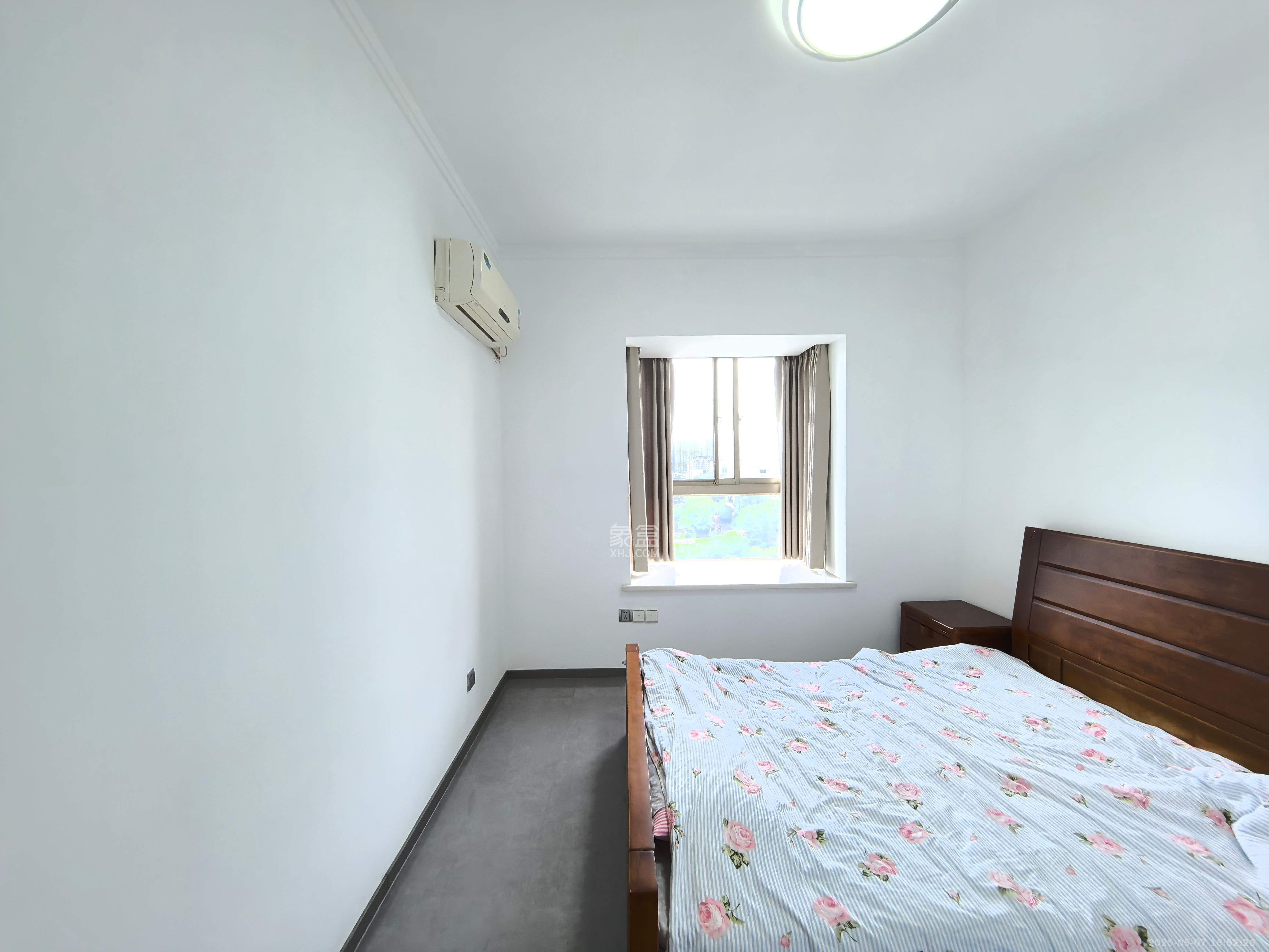 西岸润泽府  3室2厅2卫   3280.00元/月室内图