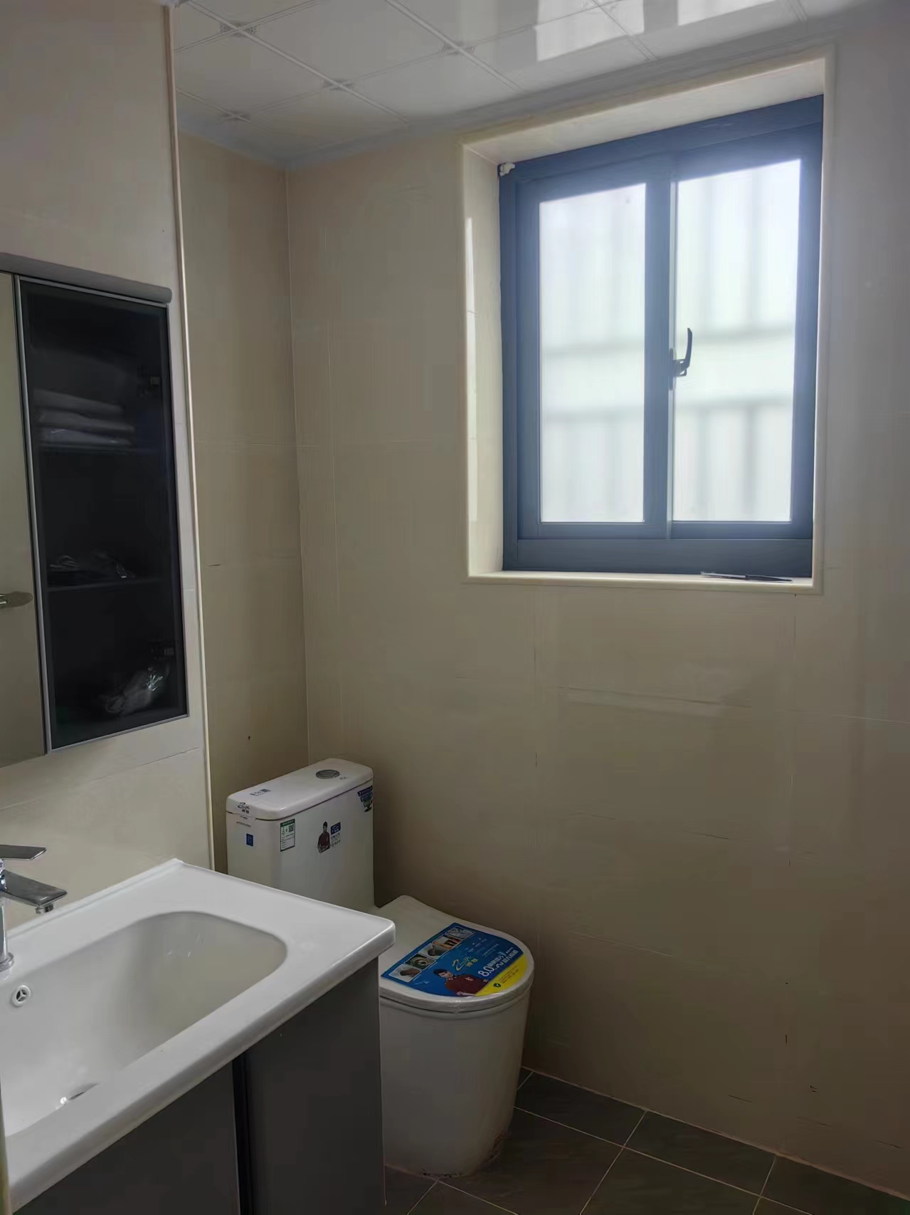 美舍嘉苑二期  3室2厅1卫   2600.00元/月室内图