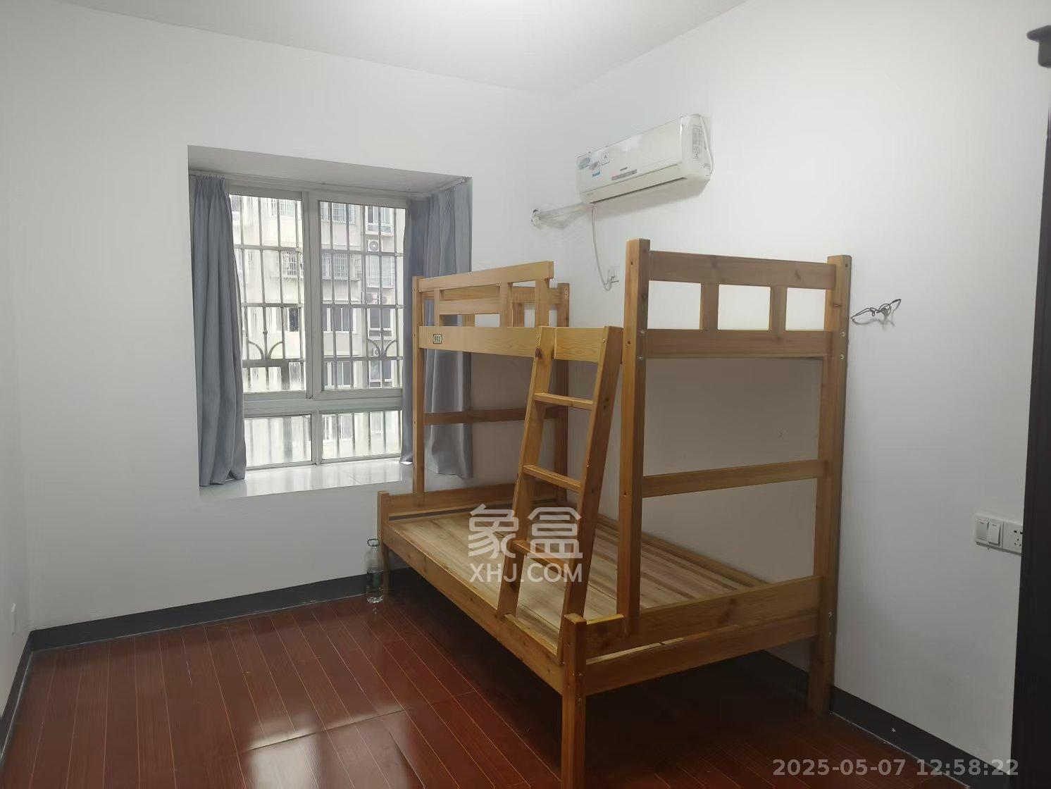 楚天中苑 3室2厅2卫 1700.0元/月 楚天中苑 3室2厅2卫 1700.0元/月室内图