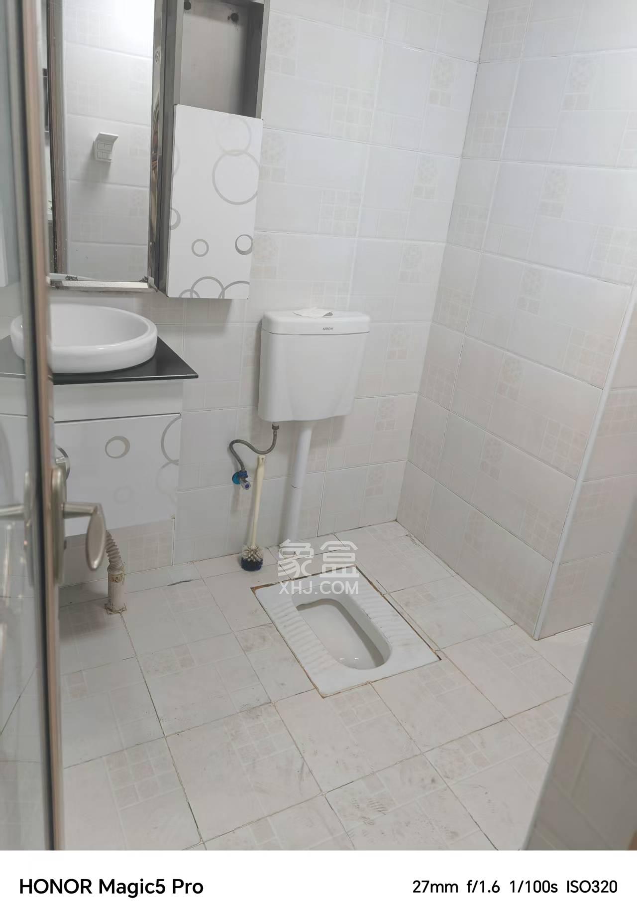 和庄  1室1厅1卫   1600.00元/月室内图