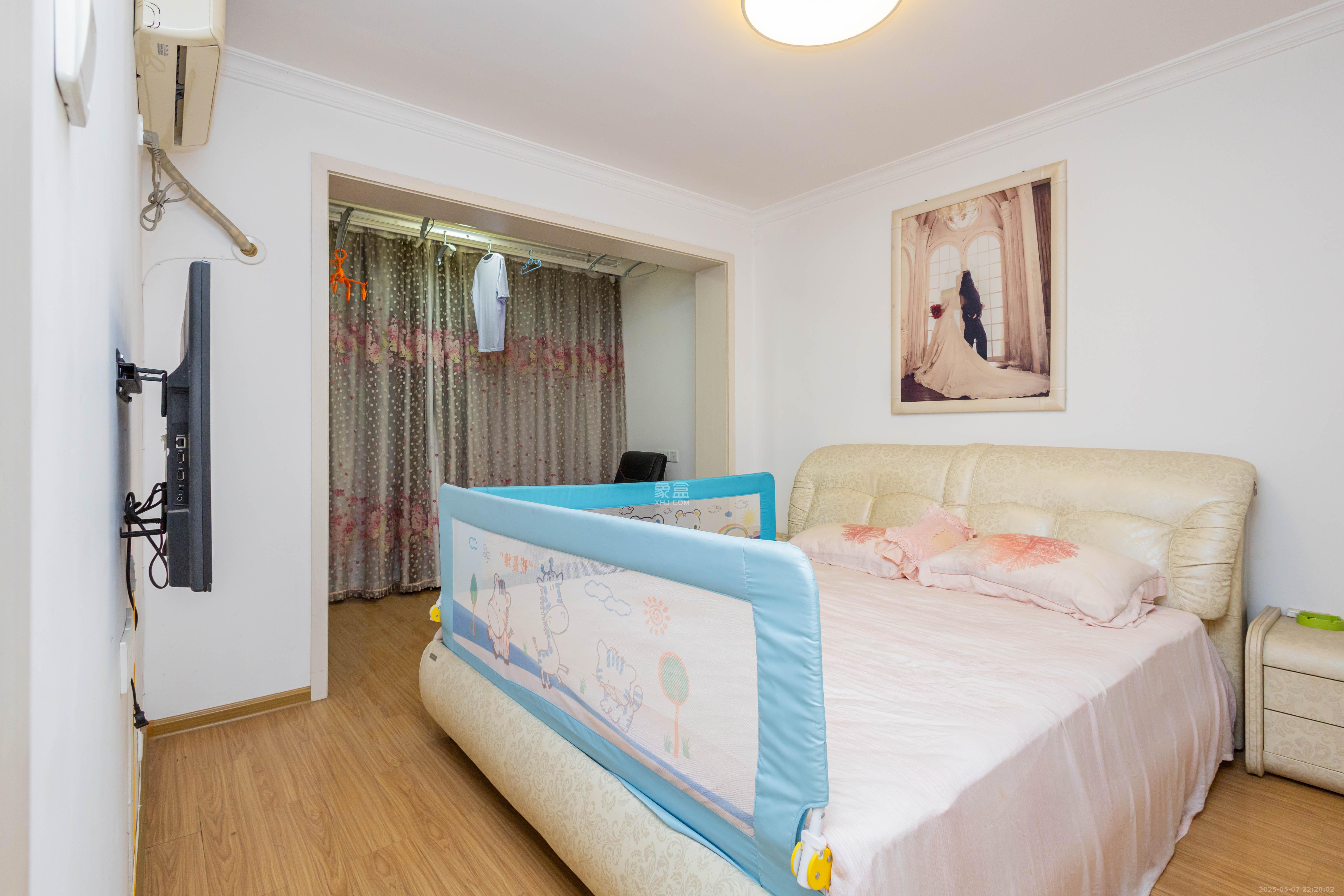 东岸锦城(东方人家)  2室1厅1卫    42.8万 东岸锦城(东方人家)  2室1厅1卫    42.8万卧室