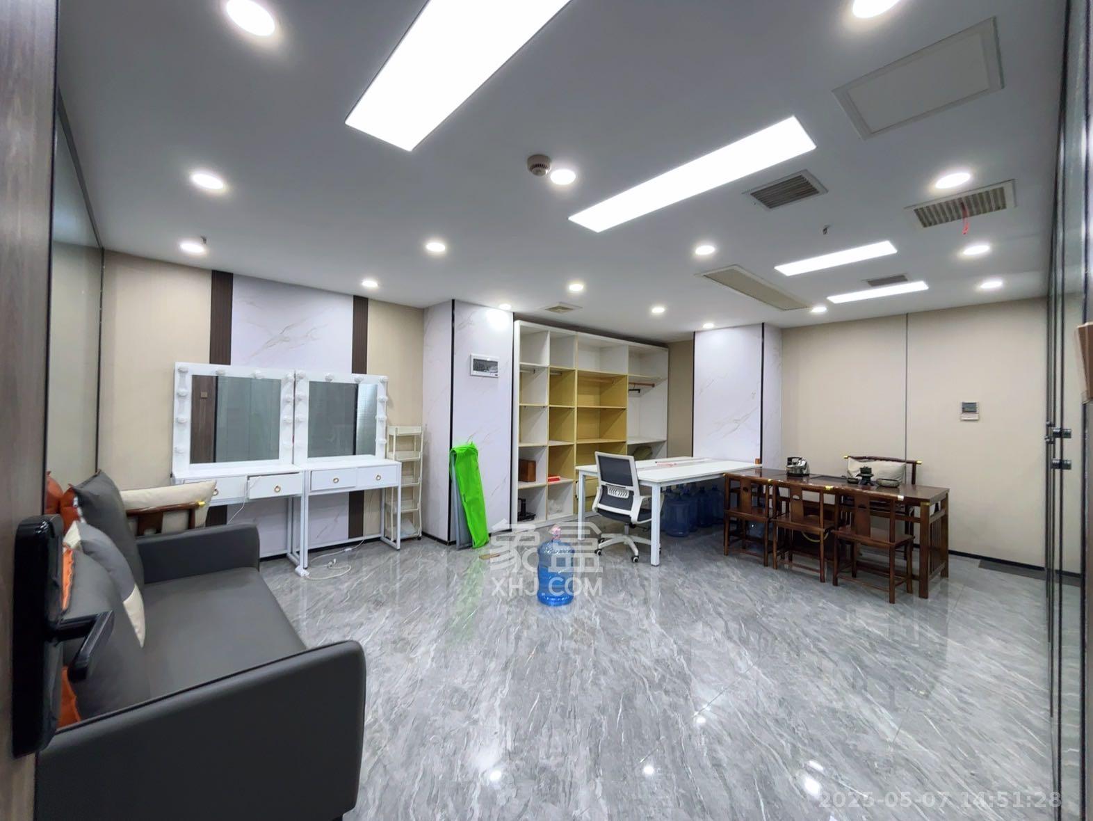 蓝湾国际广场  1室1厅1卫   12000.00元/月室内图