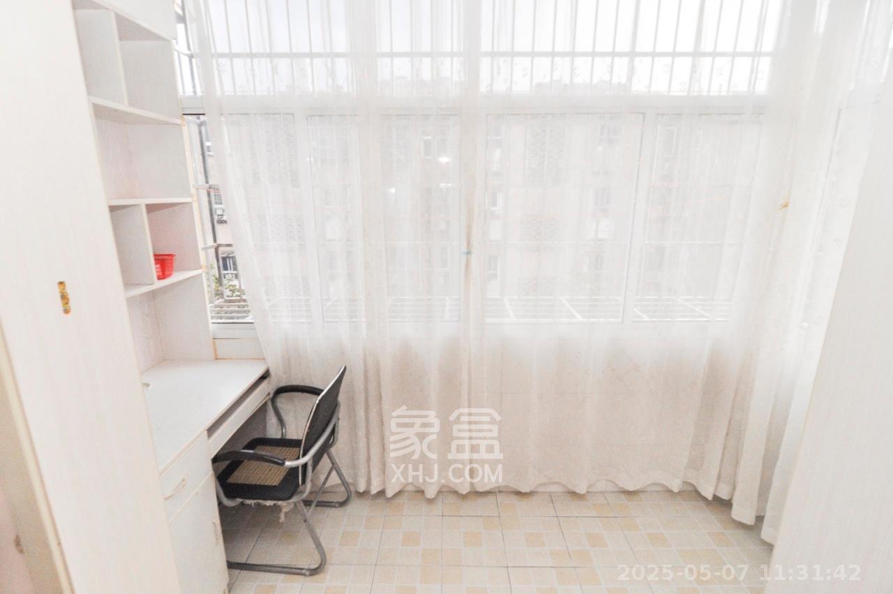 航天大院  2室2厅1卫   1800.00元/月室内图