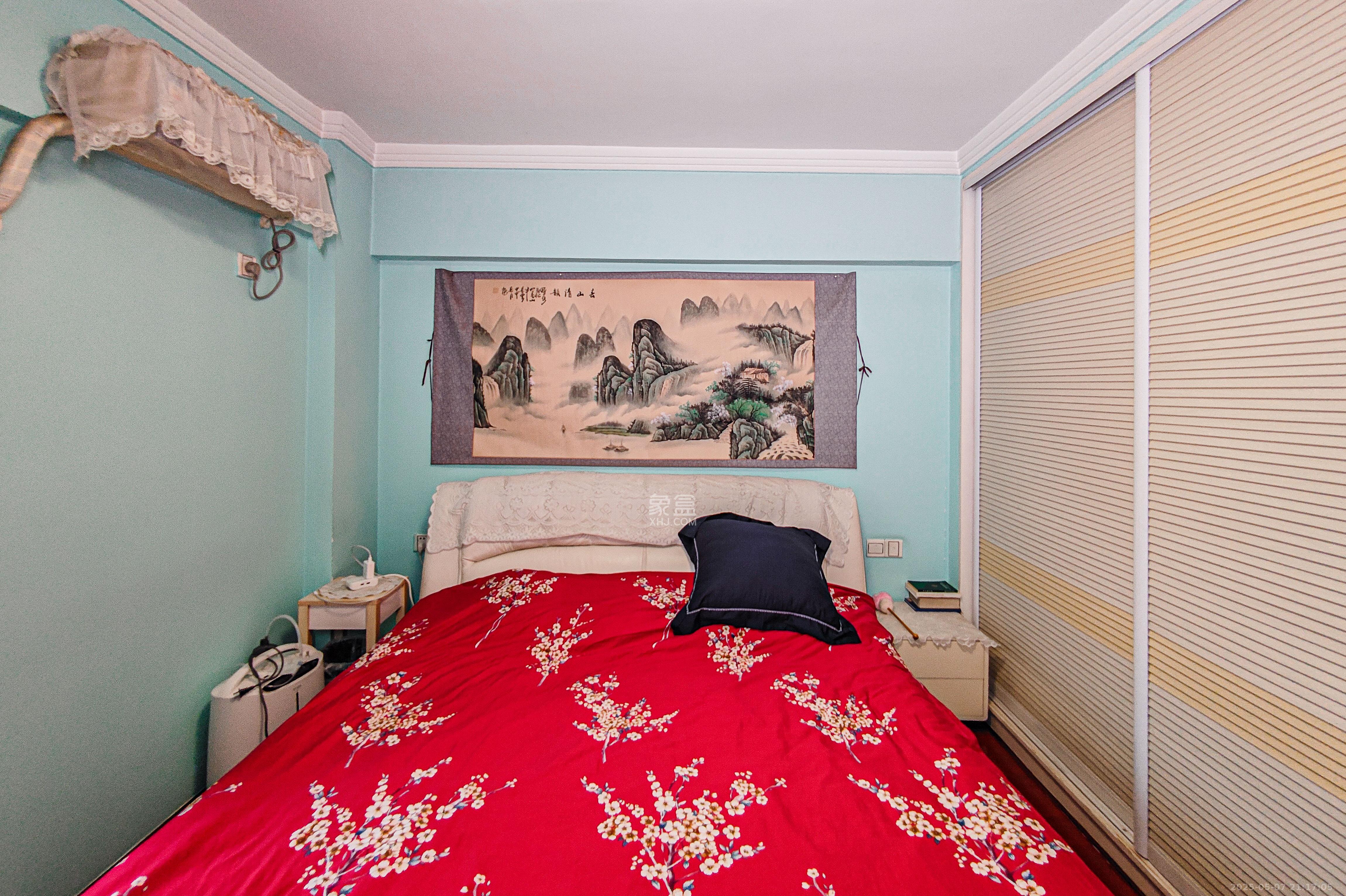 南国嘉苑  4室2厅2卫    112.0万 南国嘉苑  4室2厅2卫    112.0万卧室