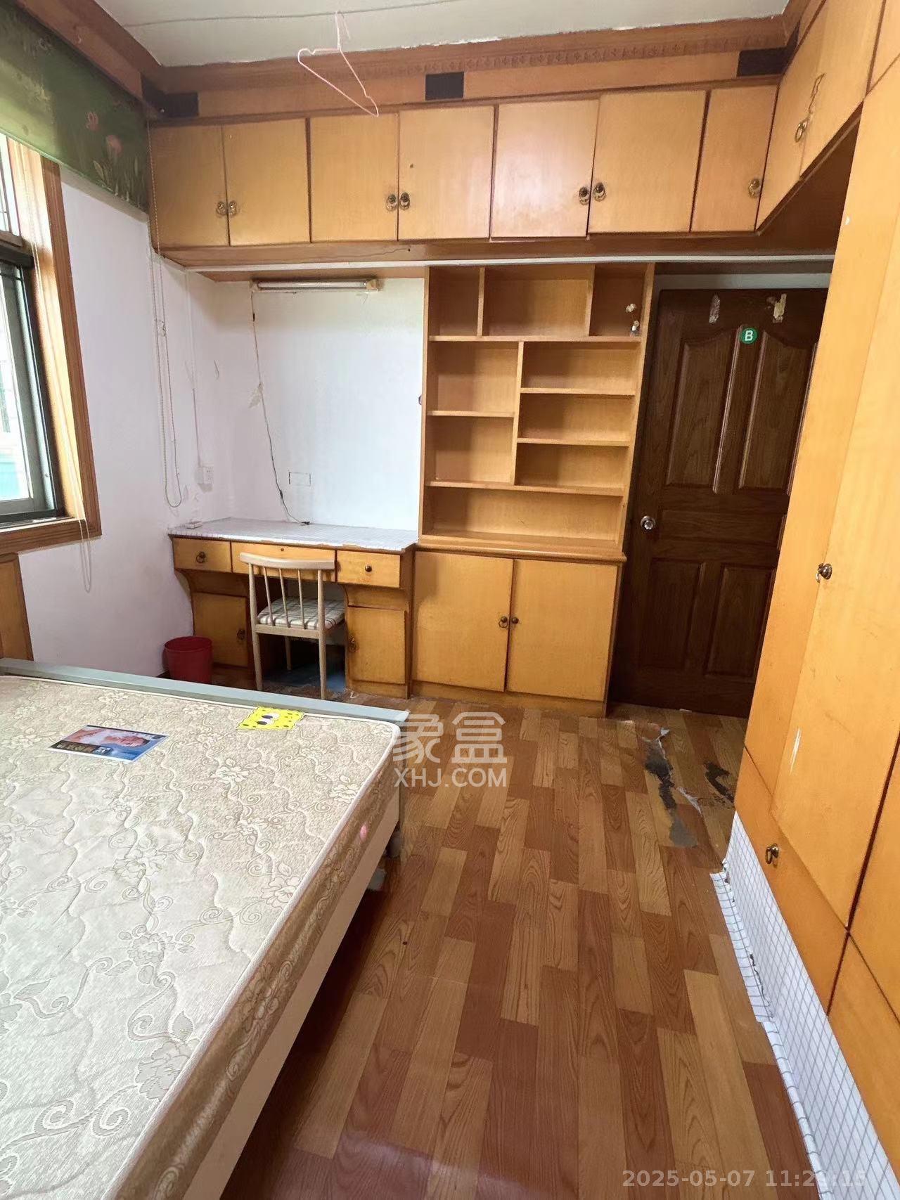 晟利隆小区  3室2厅1卫   2600.00元/月室内图