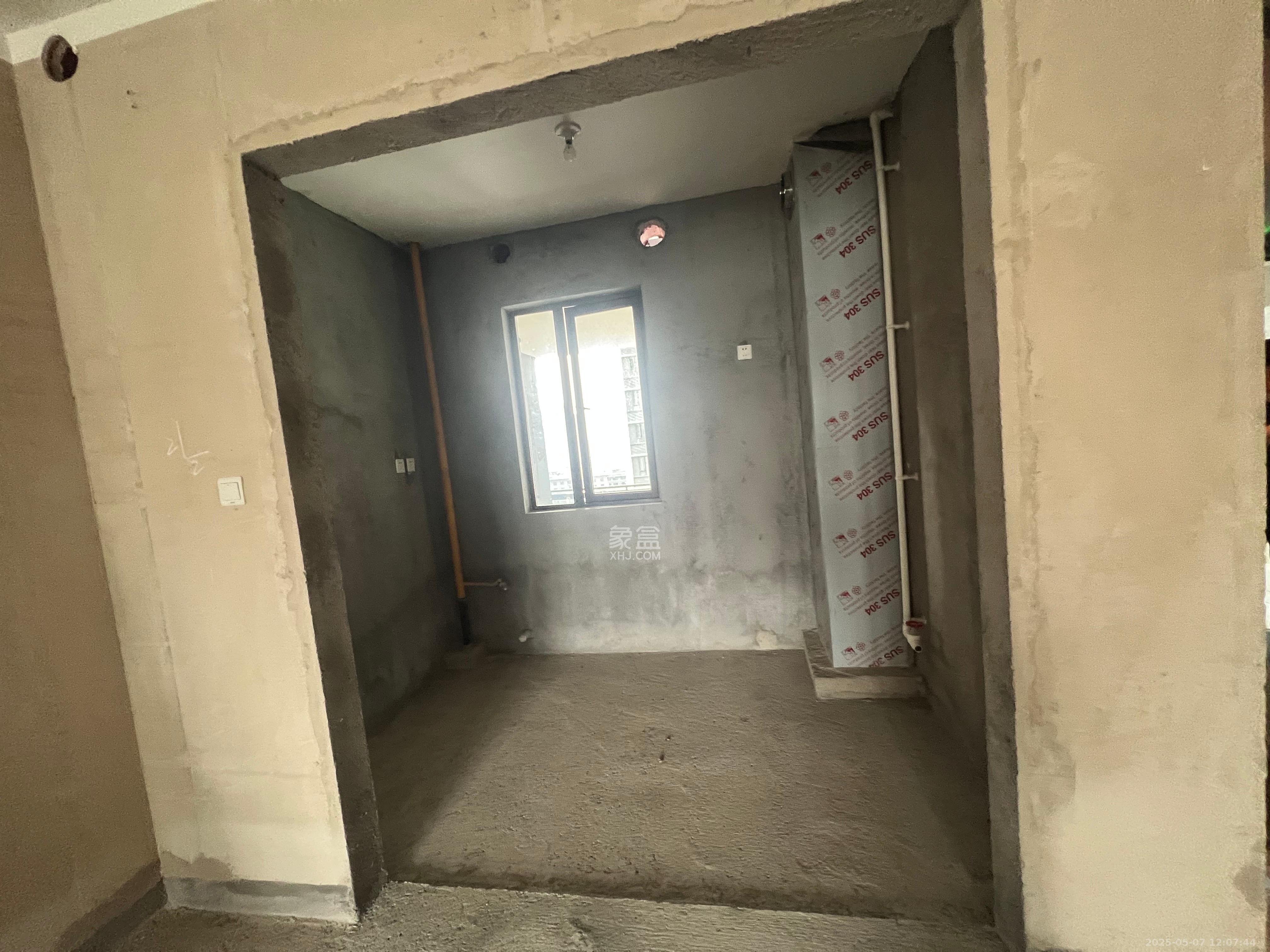 绿城美的明月江南 3室2厅2卫 1300.0元/月 绿城美的明月江南 3室2厅2卫 1300.0元/月室内图