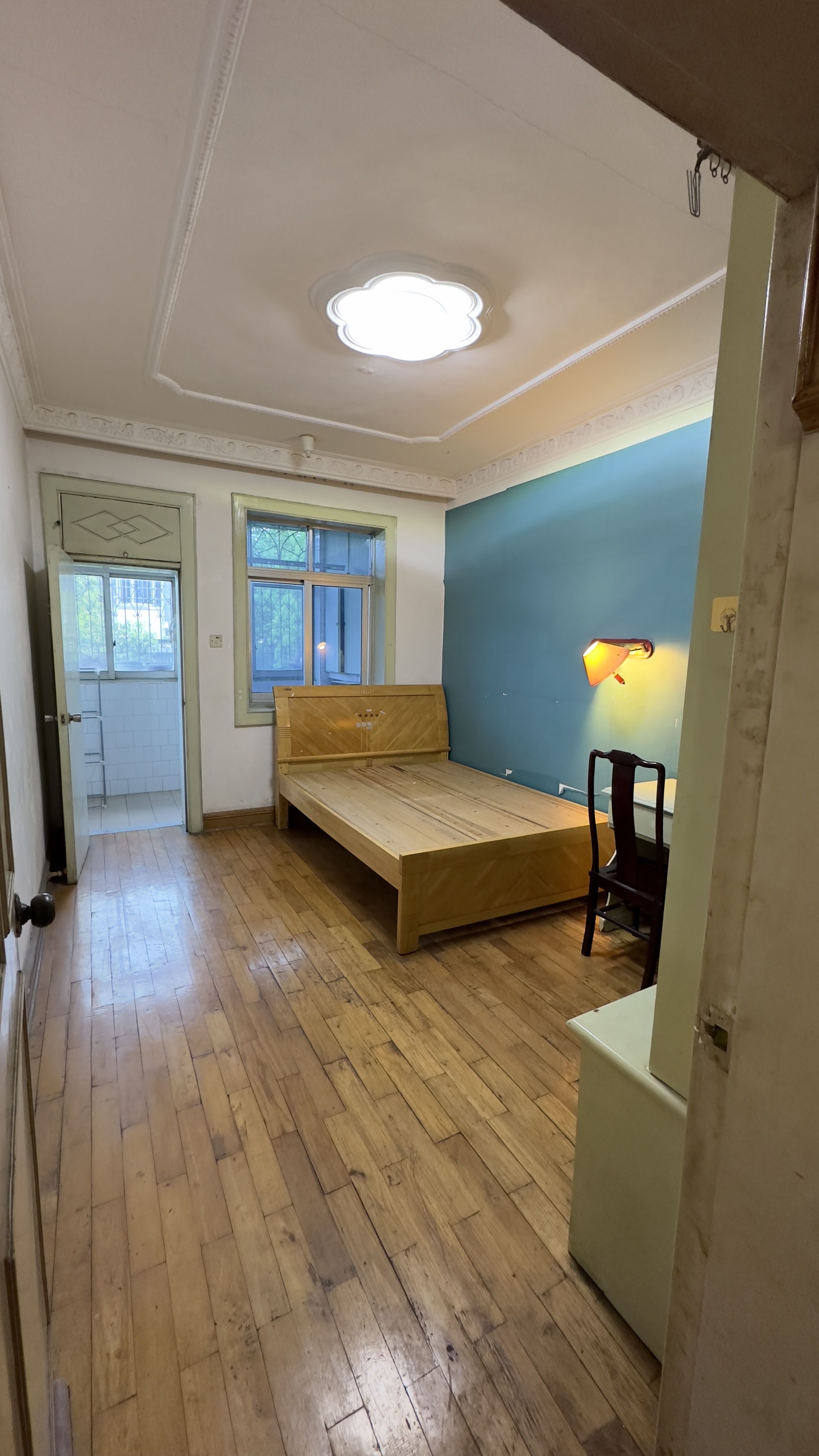 市人大政协机关大院住宅区(老市委) 2室1厅1卫 800.0元/月 市人大政协机关大院住宅区(老市委) 2室1厅1卫 800.0元/月室内图