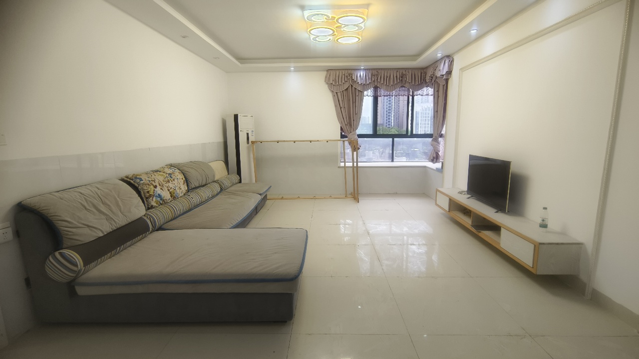 梓湖观邸 3室2厅2卫 88.8万 梓湖观邸 3室2厅2卫 88.8万室内图