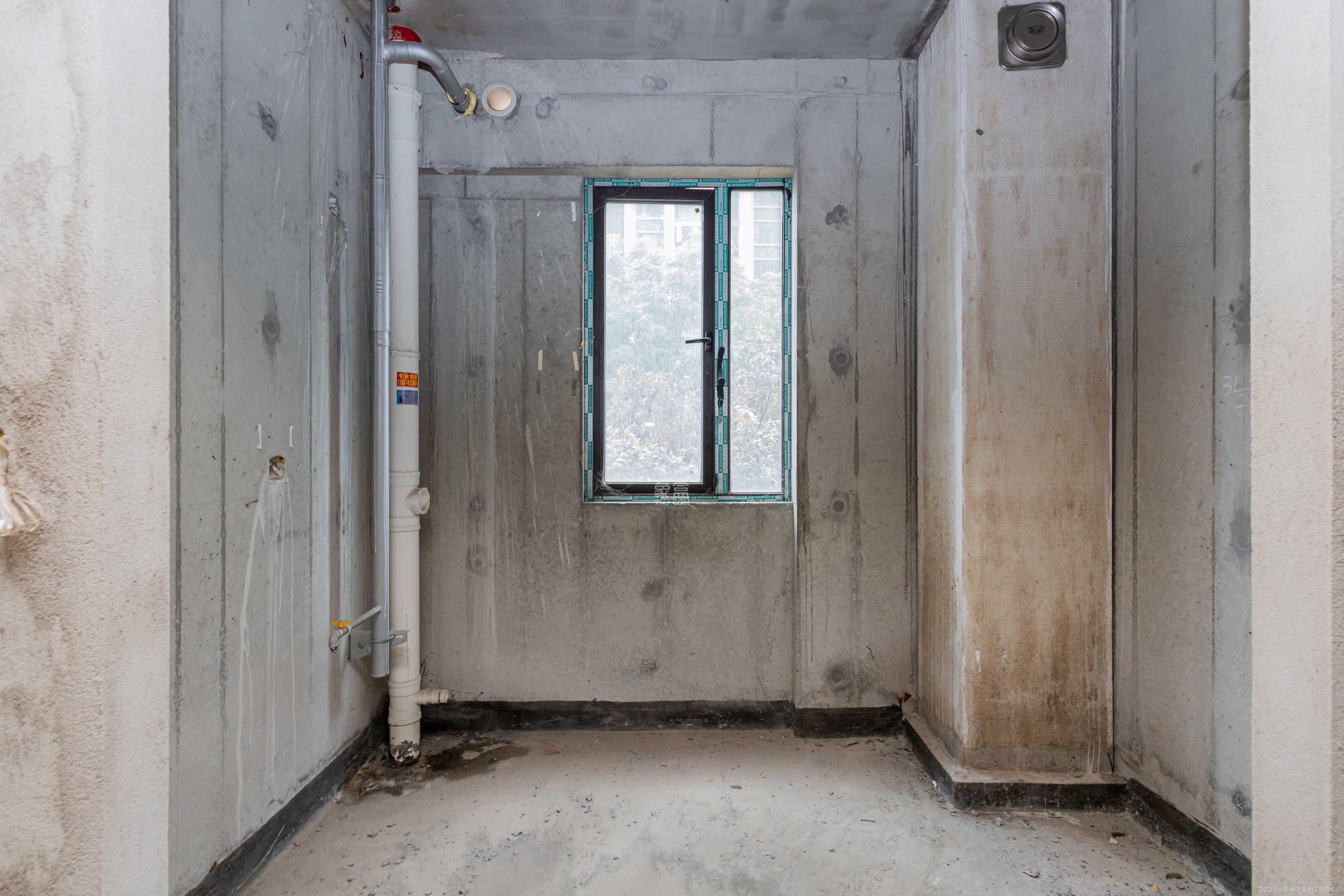 映悦星府  3室2厅2卫    75.0万 映悦星府  3室2厅2卫    75.0万厨房