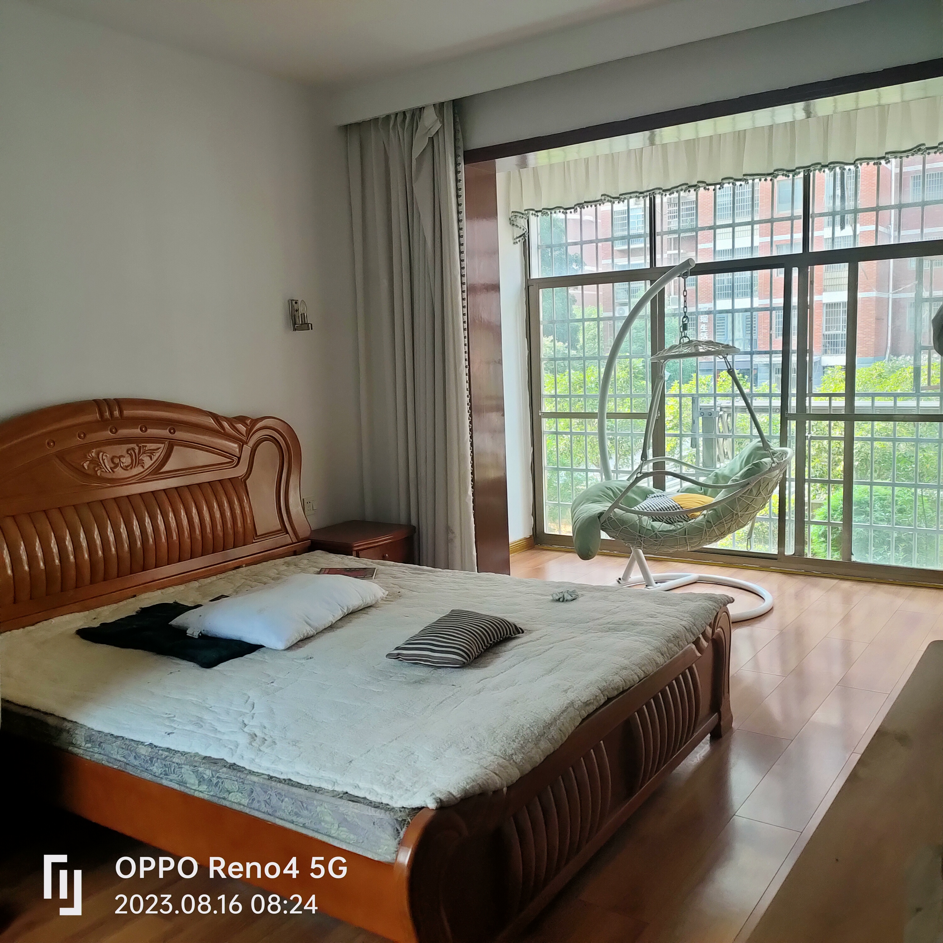 东方豪苑  3室2厅2卫    1500.0元/月室内图