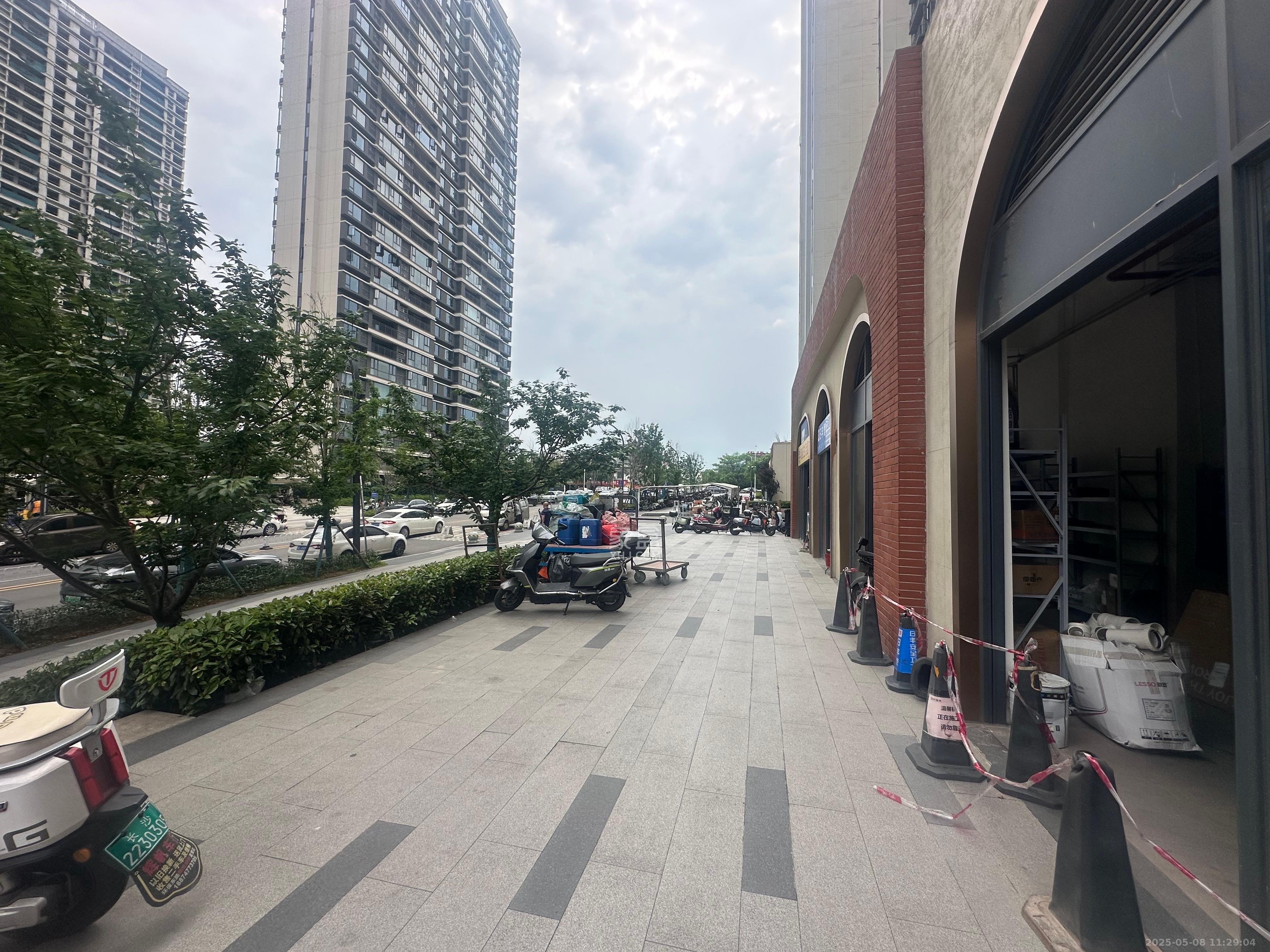 旭辉雨金广场   30.0㎡     5000.00元/月室内图