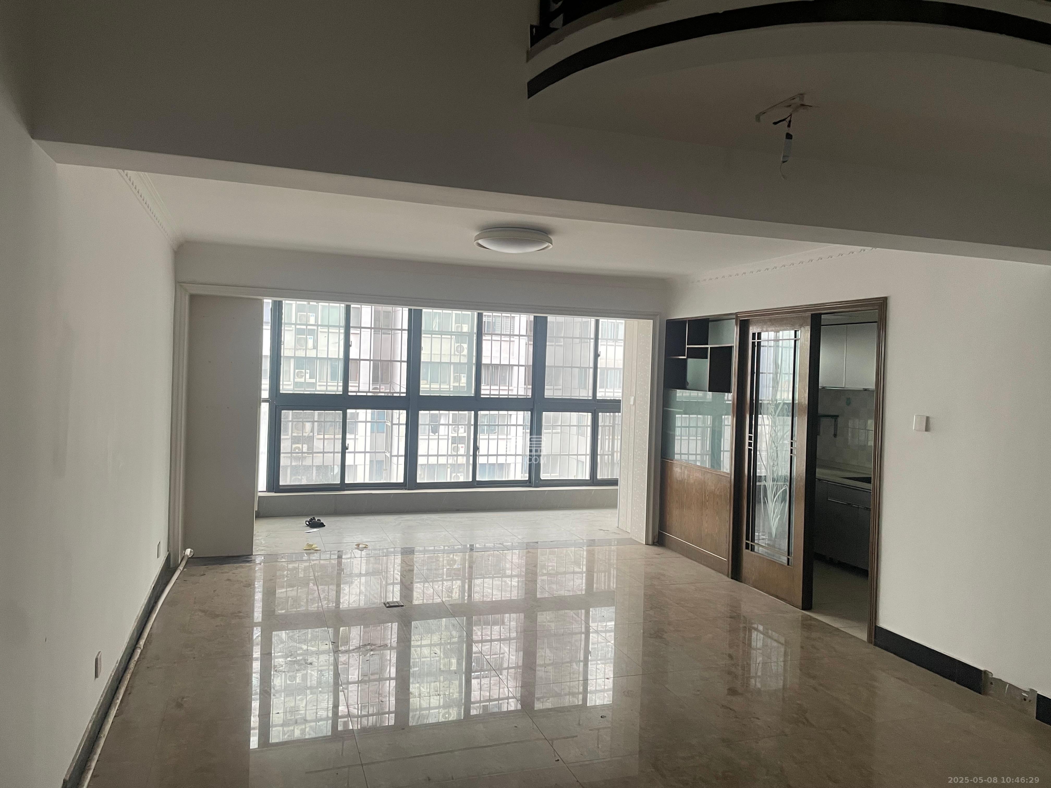 香格里嘉园 4室2厅2卫 4500.0元/月 香格里嘉园 4室2厅2卫 4500.0元/月室内图