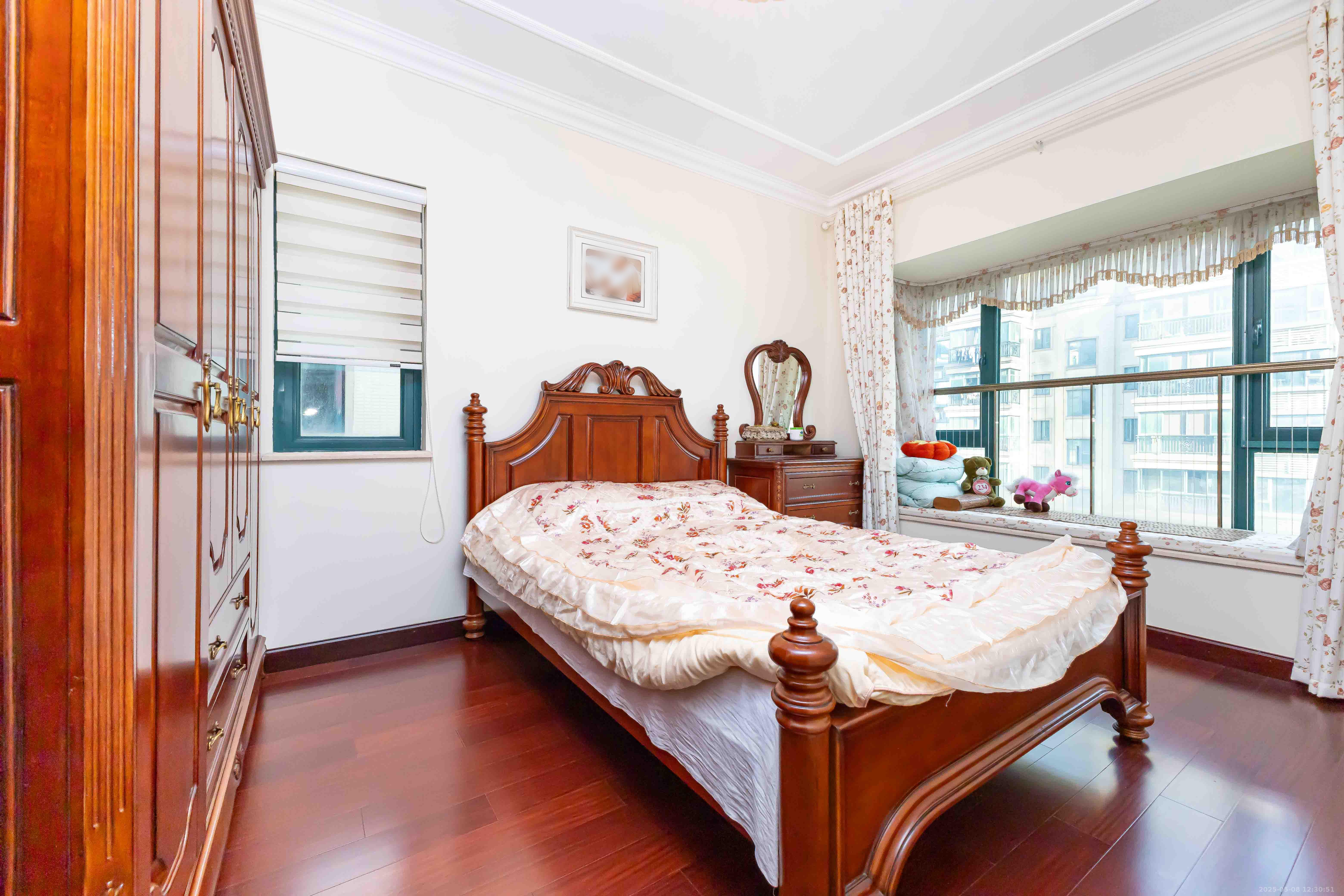 恒大名都  3室2厅1卫    60.0万卧室