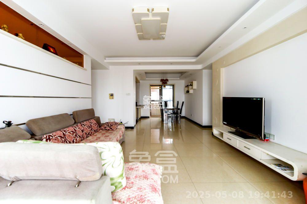 上海城小区 4室2厅2卫 2600.0元/月 上海城小区 4室2厅2卫 2600.0元/月室内图