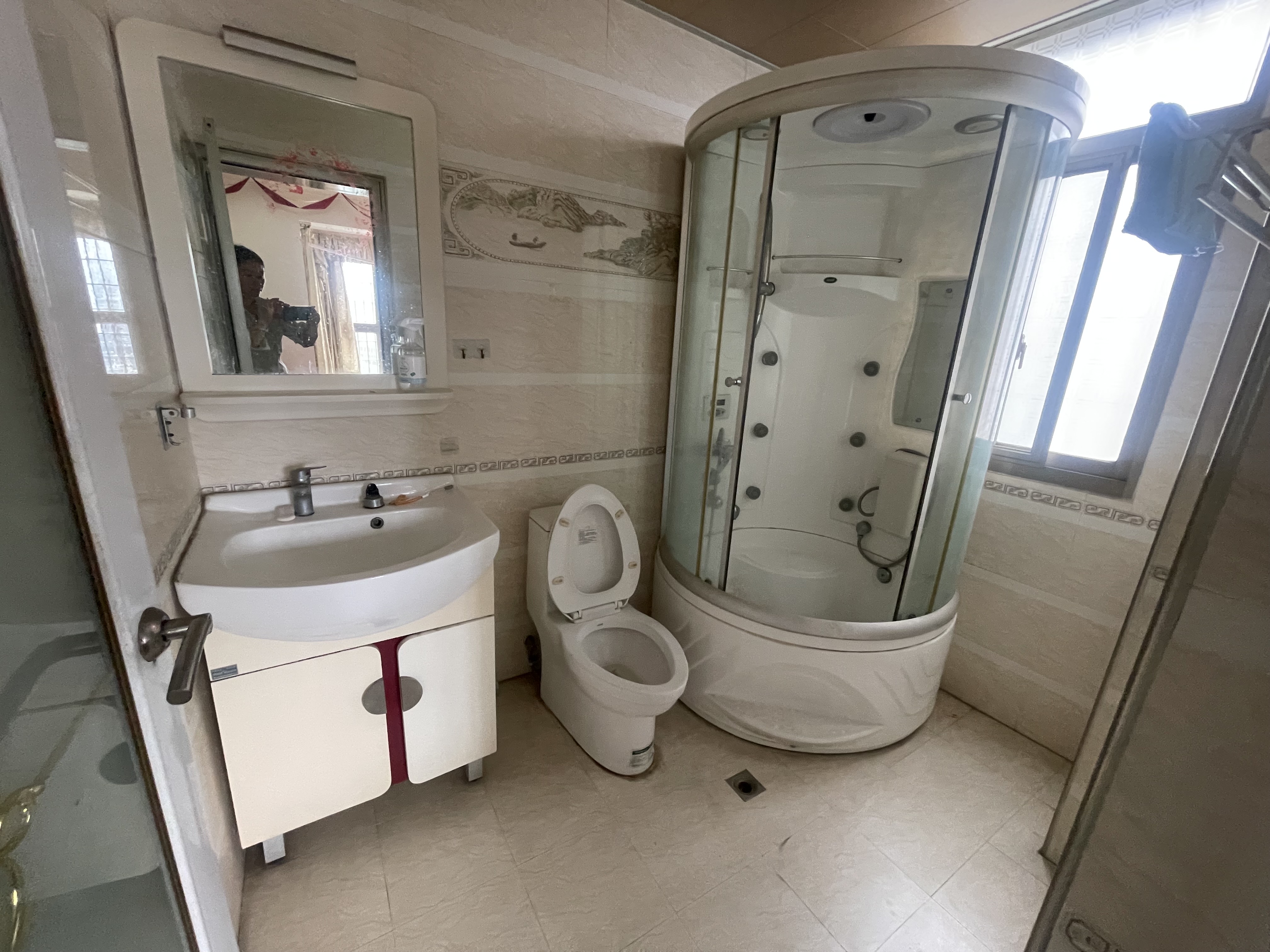 东方豪苑 1室0厅0卫 1500.0元/月 东方豪苑 1室0厅0卫 1500.0元/月室内图