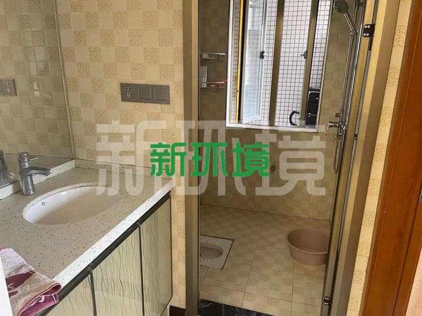 维港御景湾  3室2厅2卫   69.80万客厅