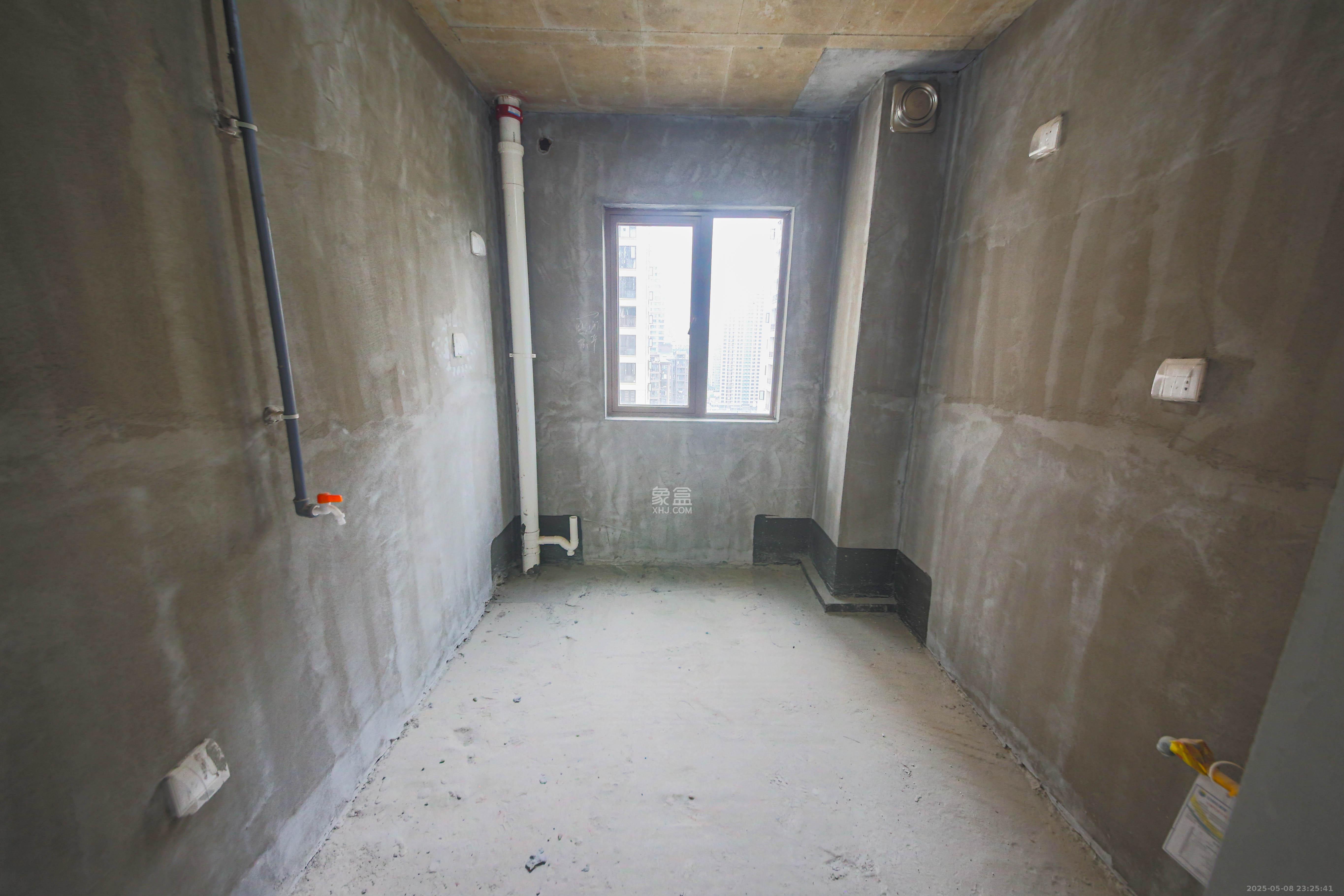 弘阳昕悦府 4室2厅2卫 135.0万 弘阳昕悦府 4室2厅2卫 135.0万厨房