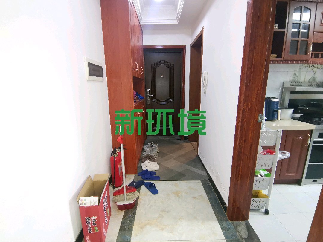 维港御景湾  3室2厅2卫   79.80万客厅