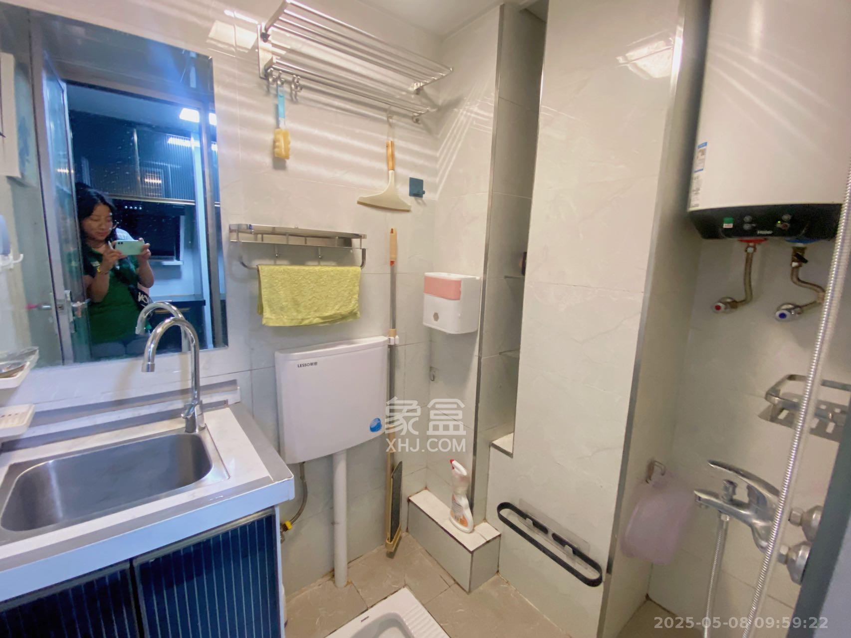 中建芙蓉嘉苑  1室1厅1卫   1200.00元/月室内图