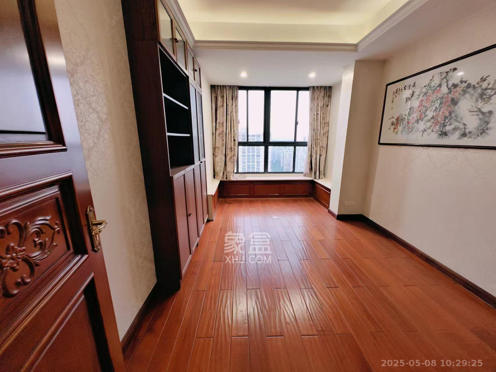 青园  6室2厅3卫    10000.0元/月 青园  6室2厅3卫    10000.0元/月室内图