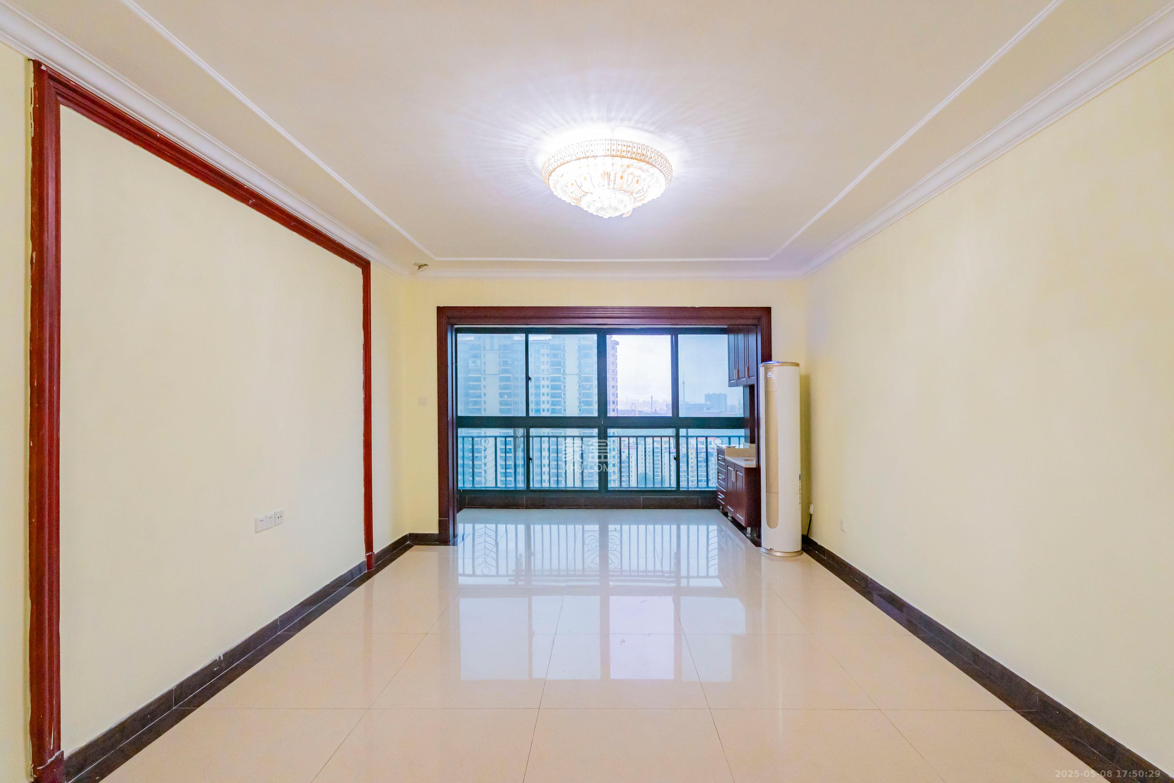 恒大雅苑  4室2厅2卫    140.0万 恒大雅苑  4室2厅2卫    140.0万