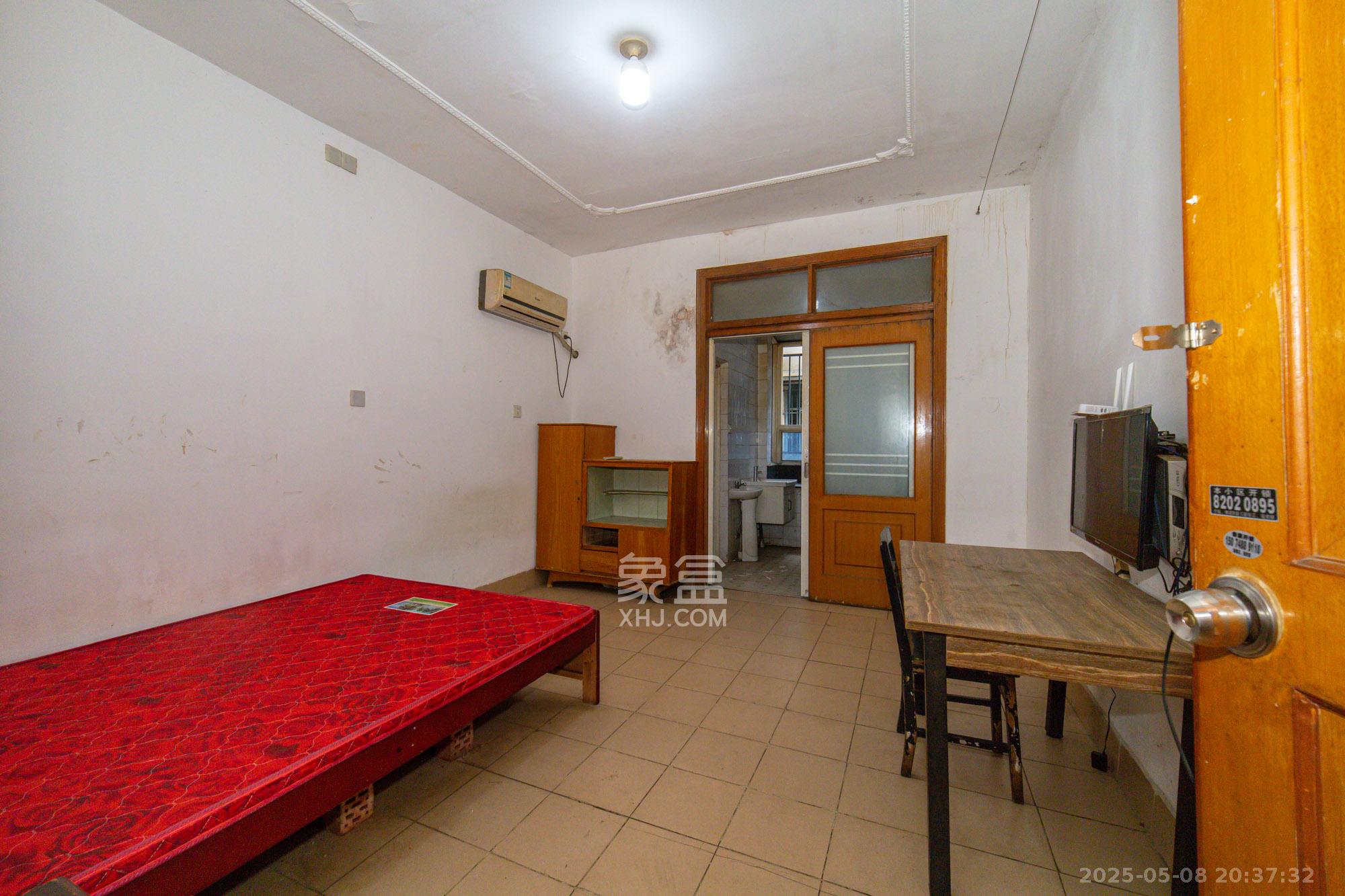 星沙二区  8室2厅4卫    128.0万 星沙二区  8室2厅4卫    128.0万