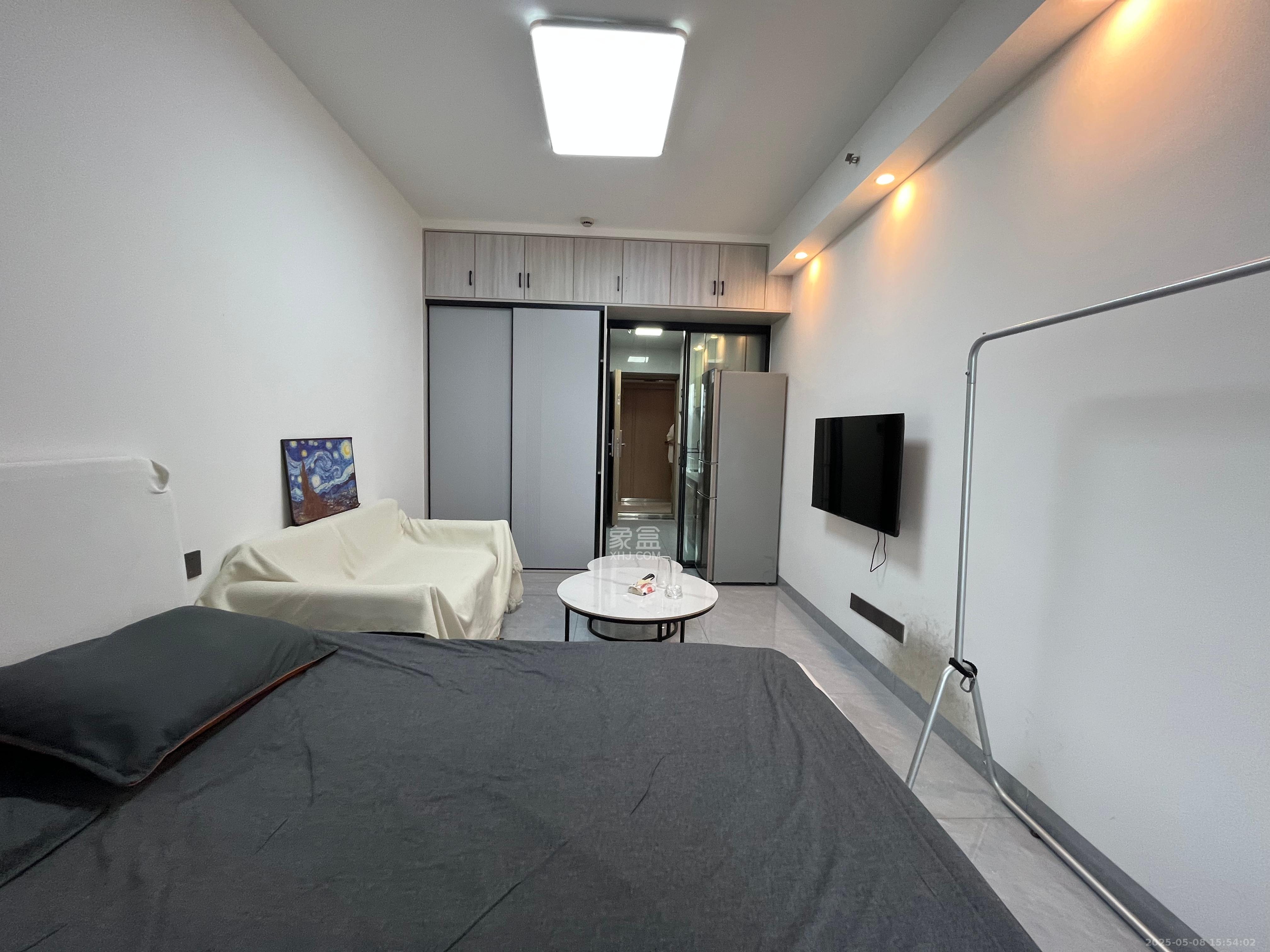 卓越江岸  1室1厅1卫   1600.00元/月室内图