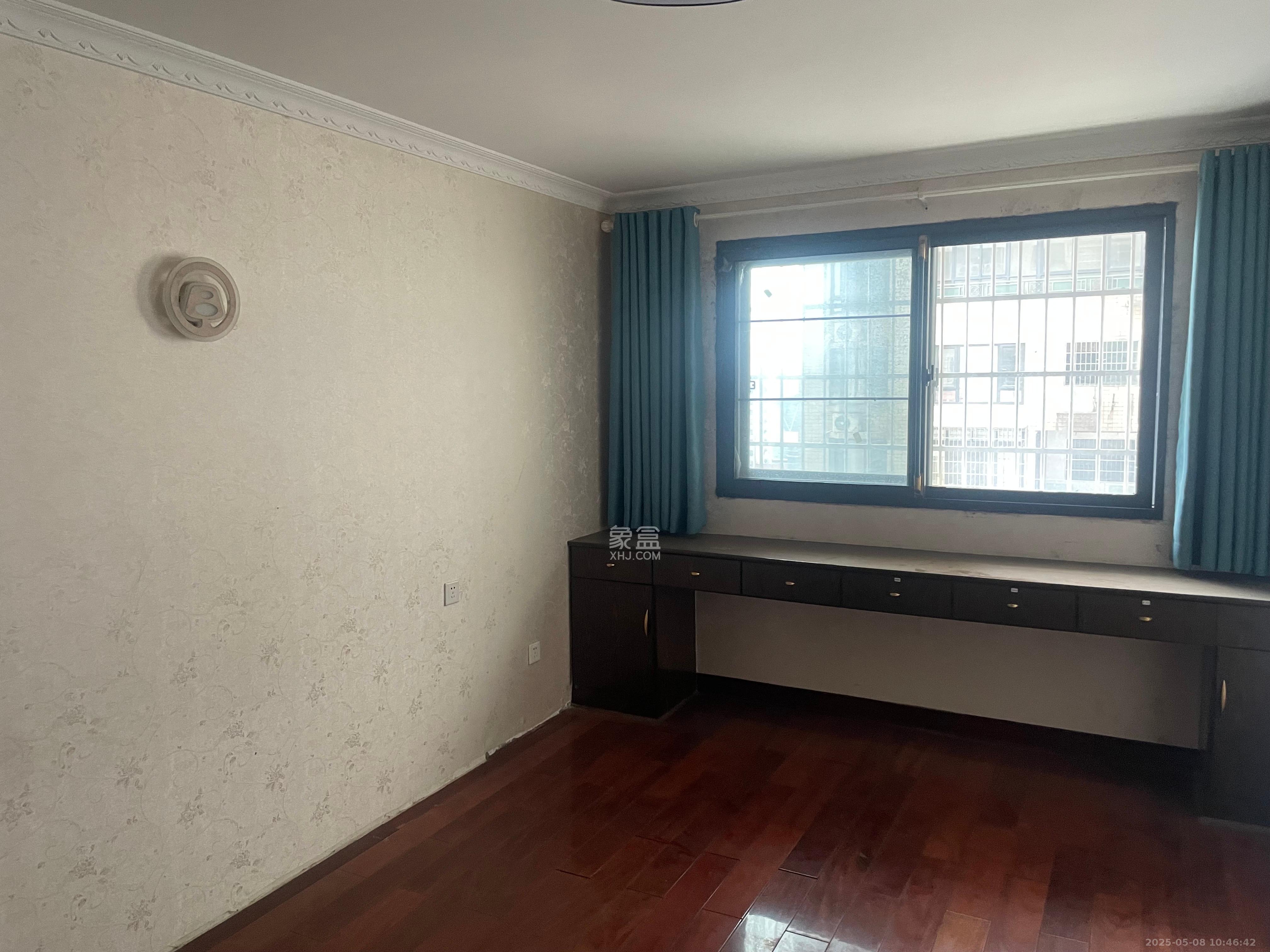 香格里嘉园 4室2厅2卫 4500.0元/月 香格里嘉园 4室2厅2卫 4500.0元/月室内图