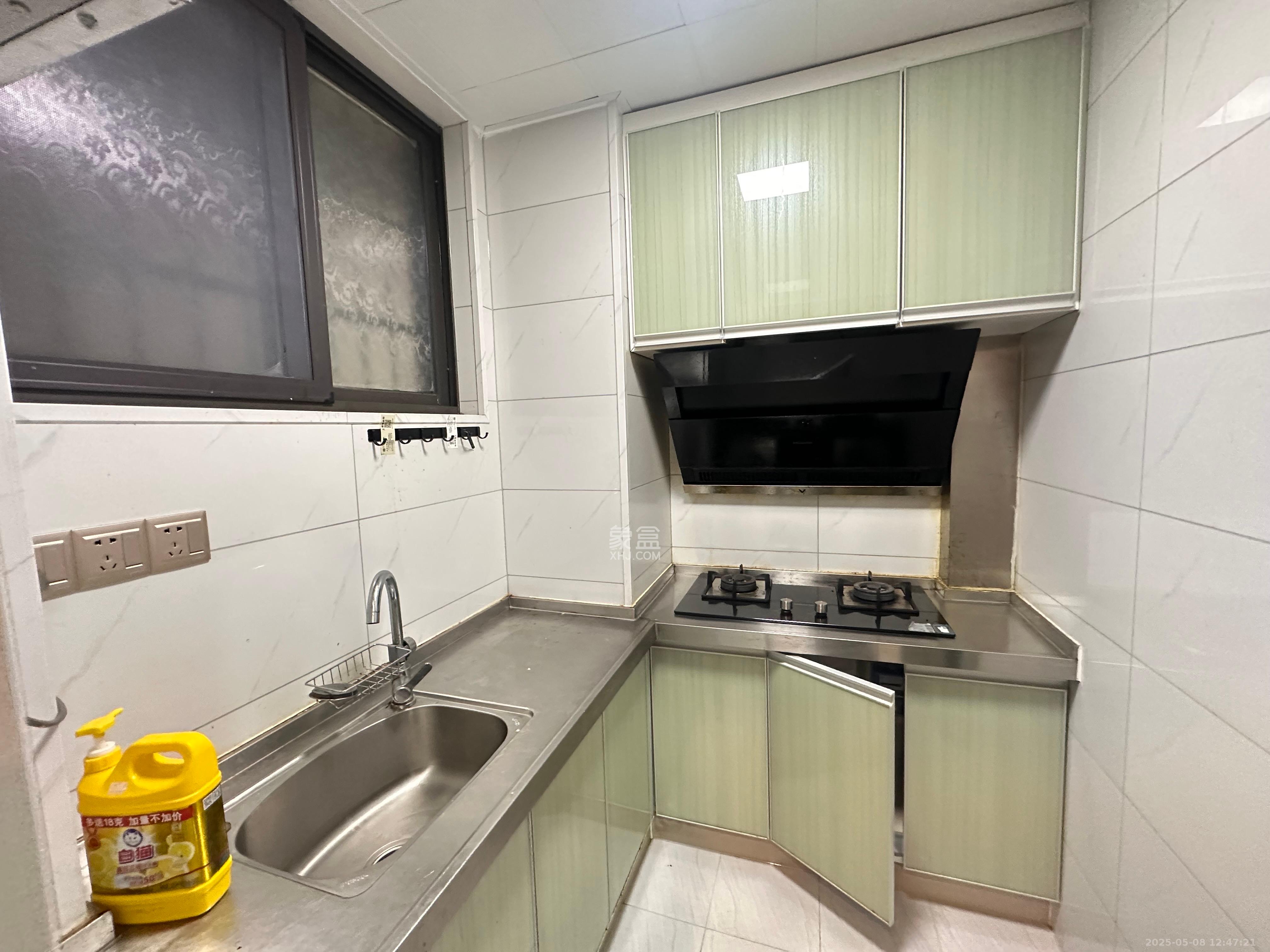 嘉雨兴园 1室1厅1卫 1800.0元/月 嘉雨兴园 1室1厅1卫 1800.0元/月室内图