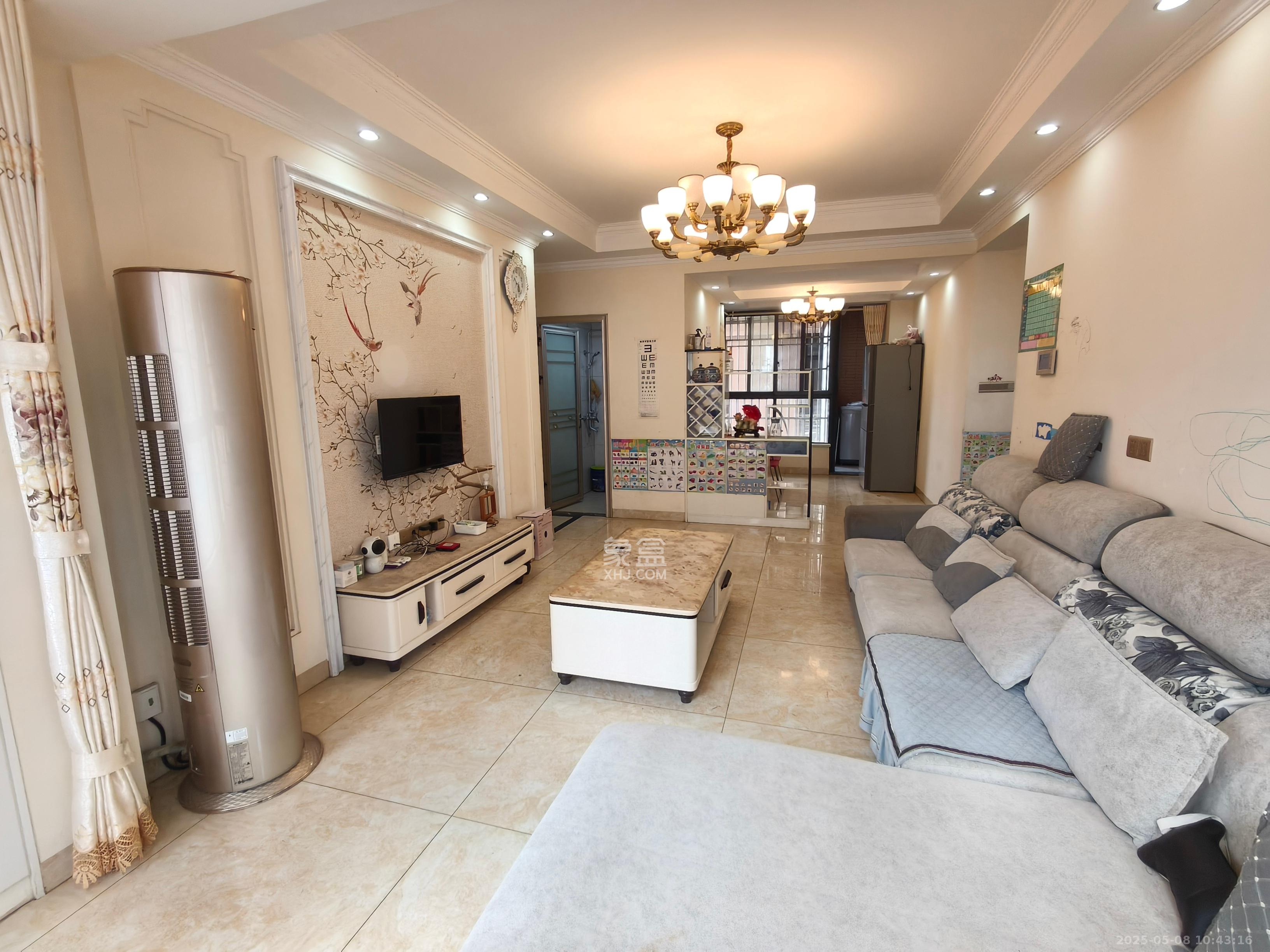 紫华郡 4室2厅2卫 2300.0元/月 紫华郡 4室2厅2卫 2300.0元/月室内图