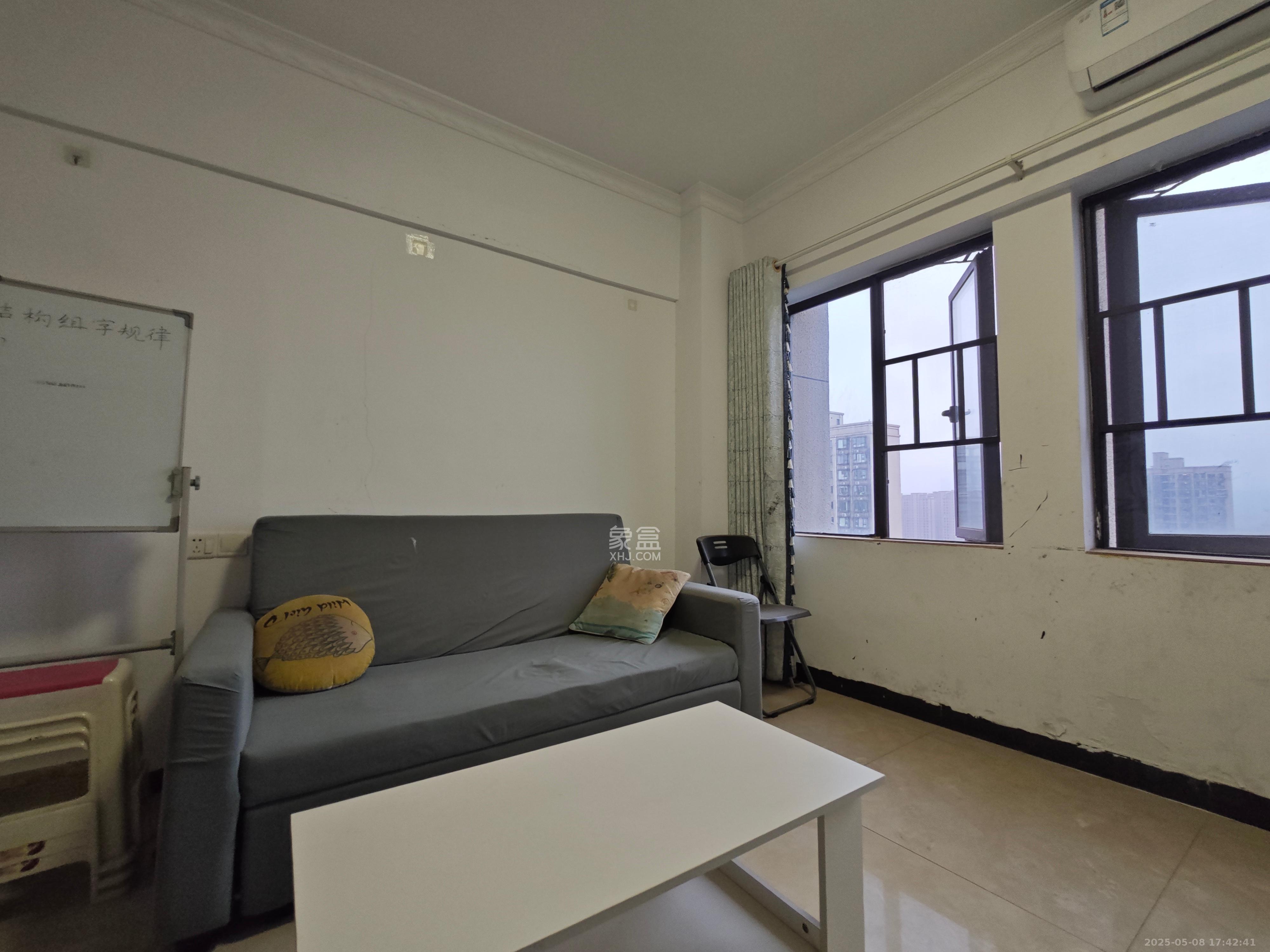 钰龙天下二期(钰龙佳园)  1室1厅1卫    1200.0元/月 钰龙天下二期(钰龙佳园)  1室1厅1卫    1200.0元/月室内图