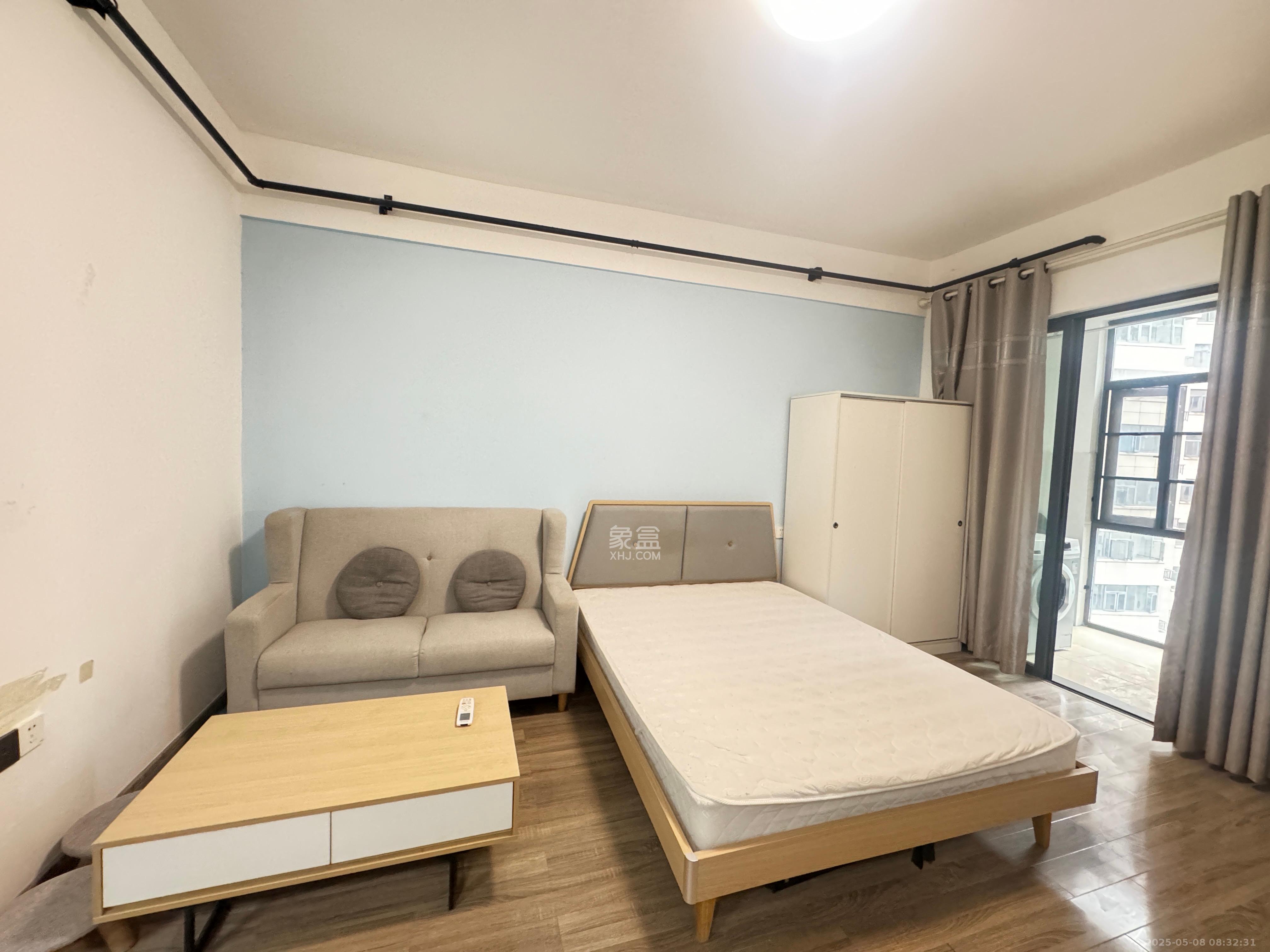 蓝光雍锦阁  1室1厅1卫   1700.00元/月室内图1