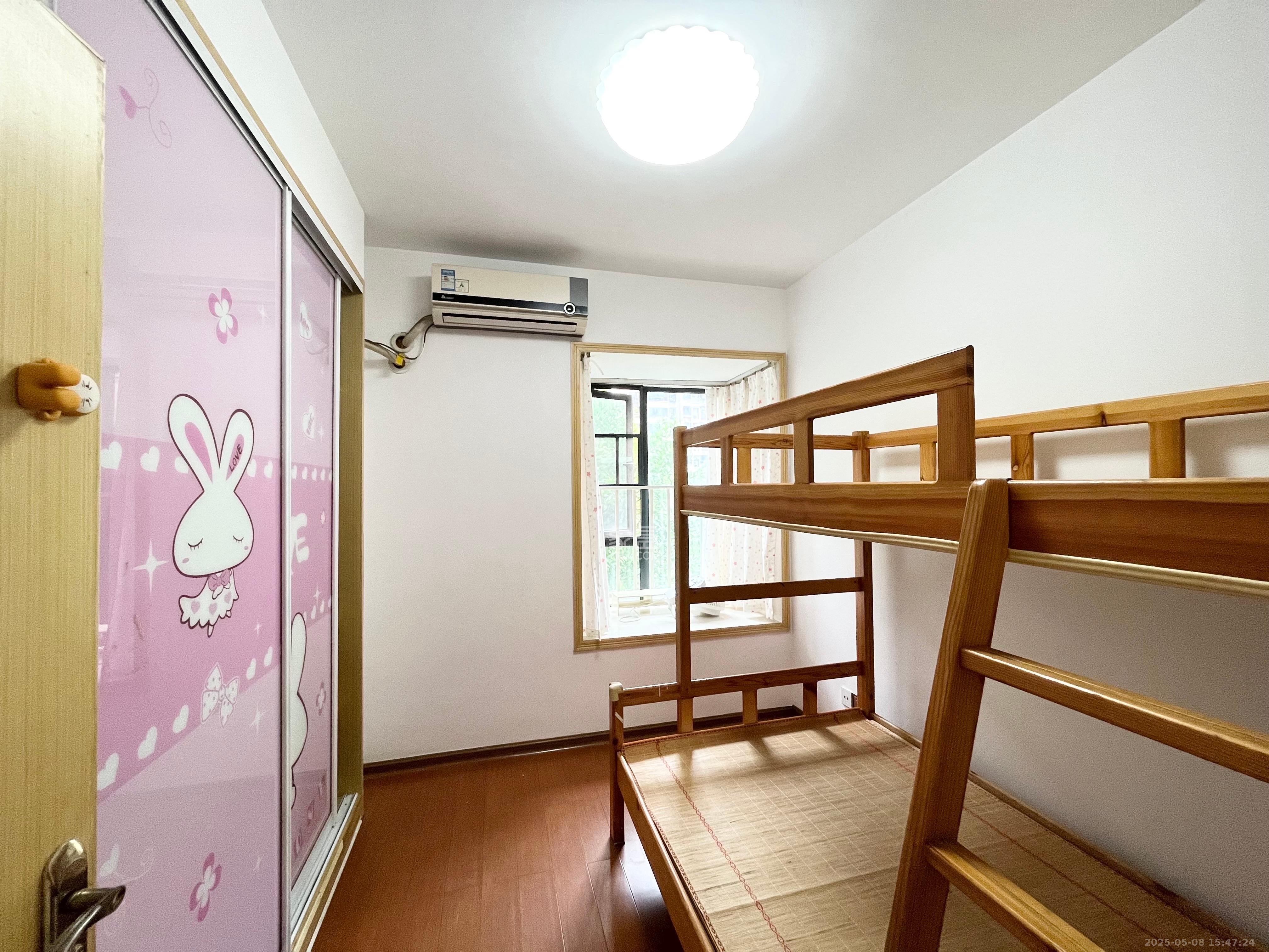 保利麓谷林语B区  1室2厅1卫   2800.00元/月室内图