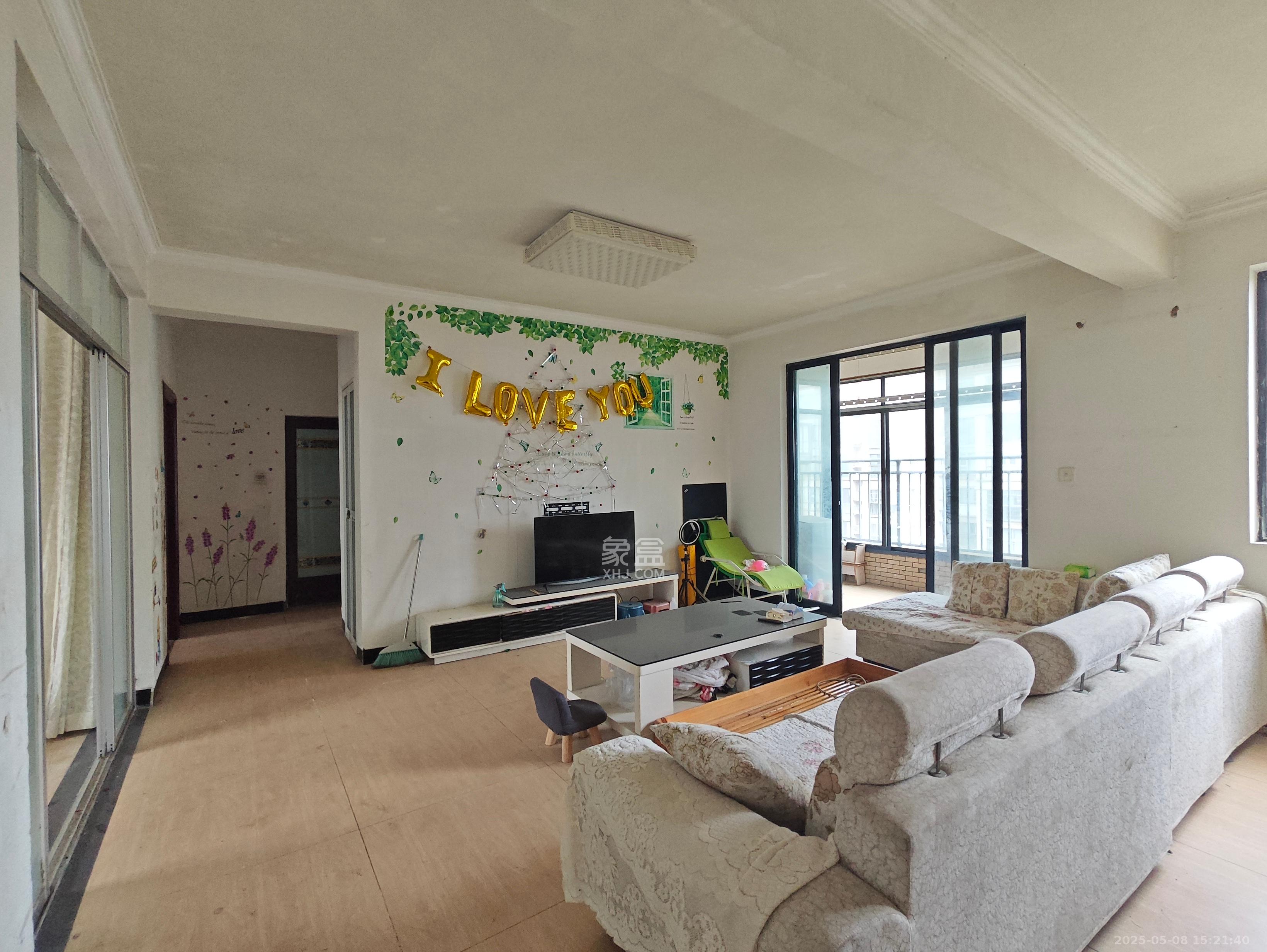 中建麓山和苑  3室2厅1卫   1400.00元/月