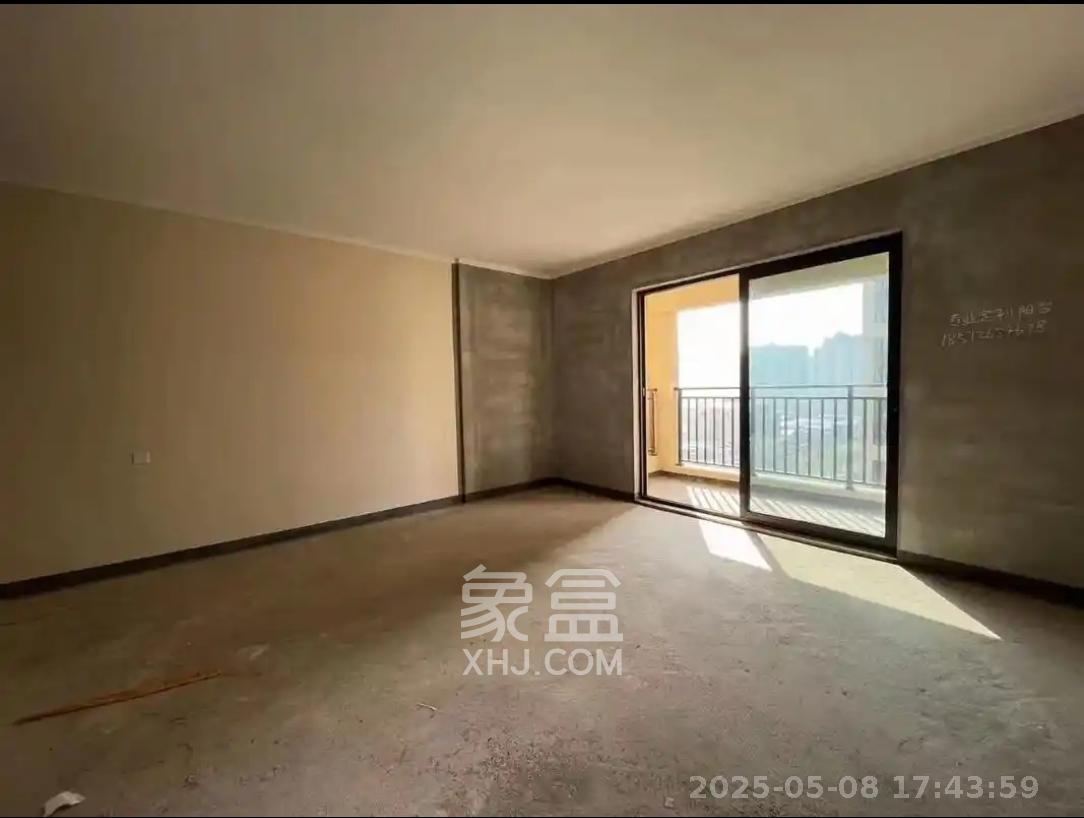 长房岭秀时代 5室2厅3卫 2300.0元/月 长房岭秀时代 5室2厅3卫 2300.0元/月室内图