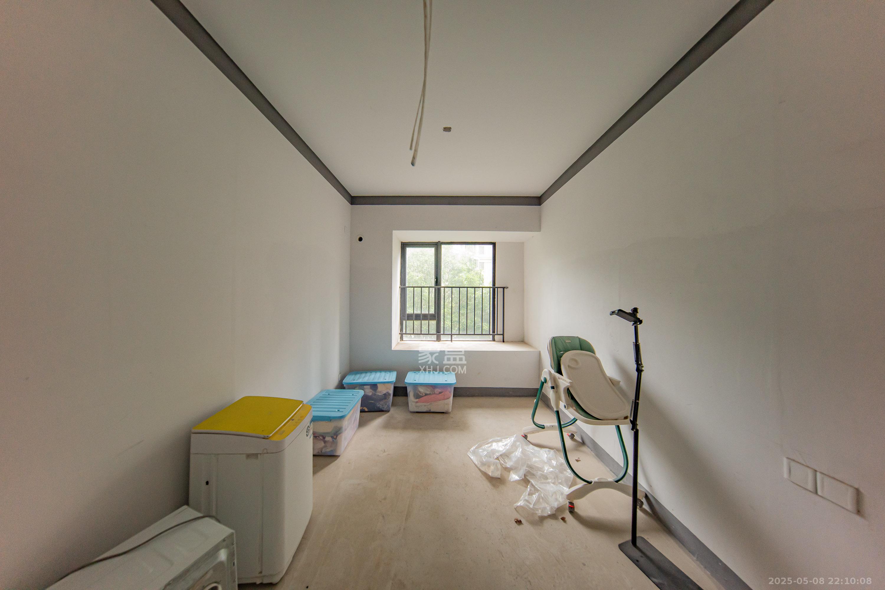 建投象山国际  4室2厅2卫   135.00万卧室