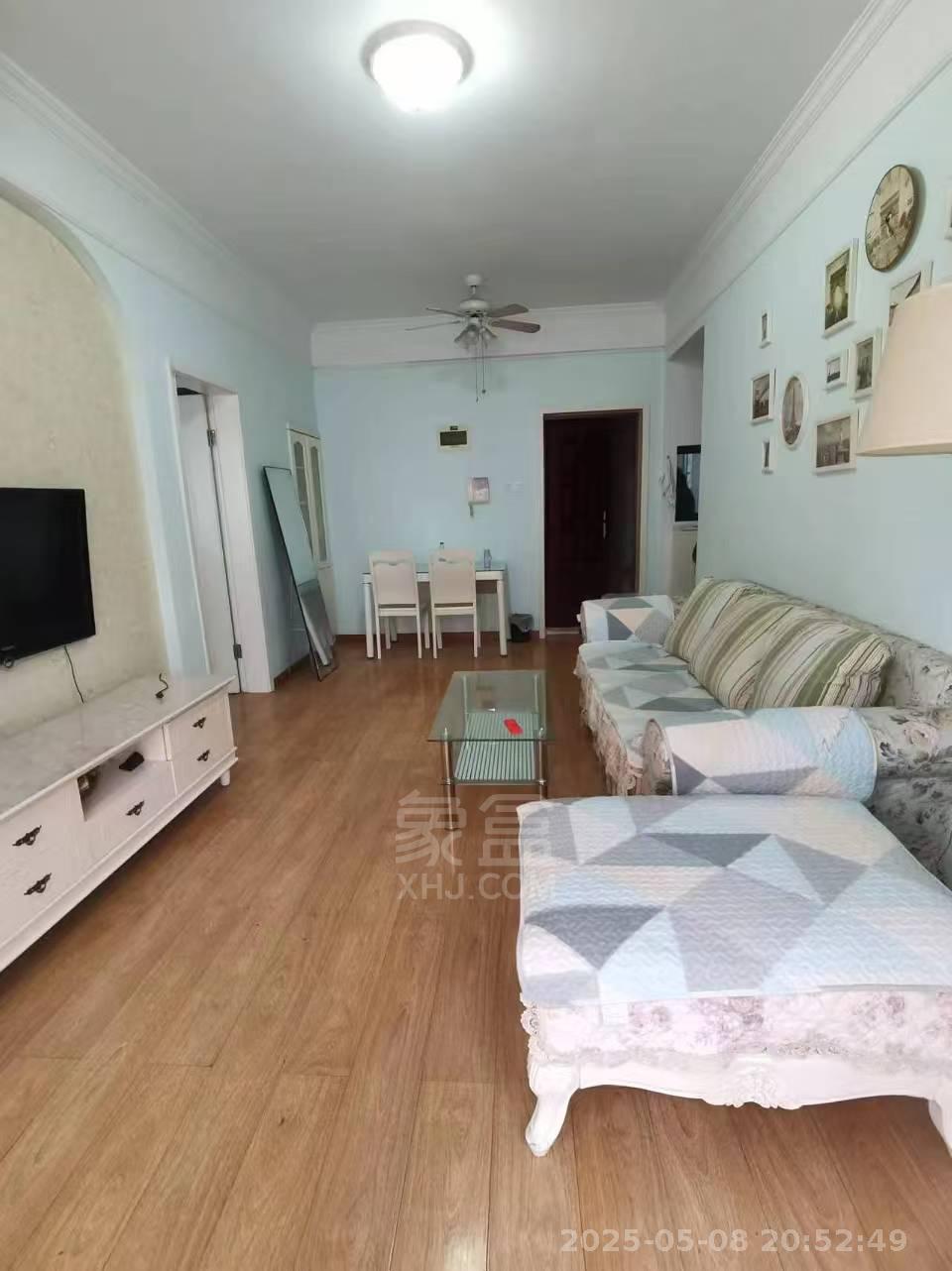 城市风景  1室1厅1卫   1600.00元/月室内图
