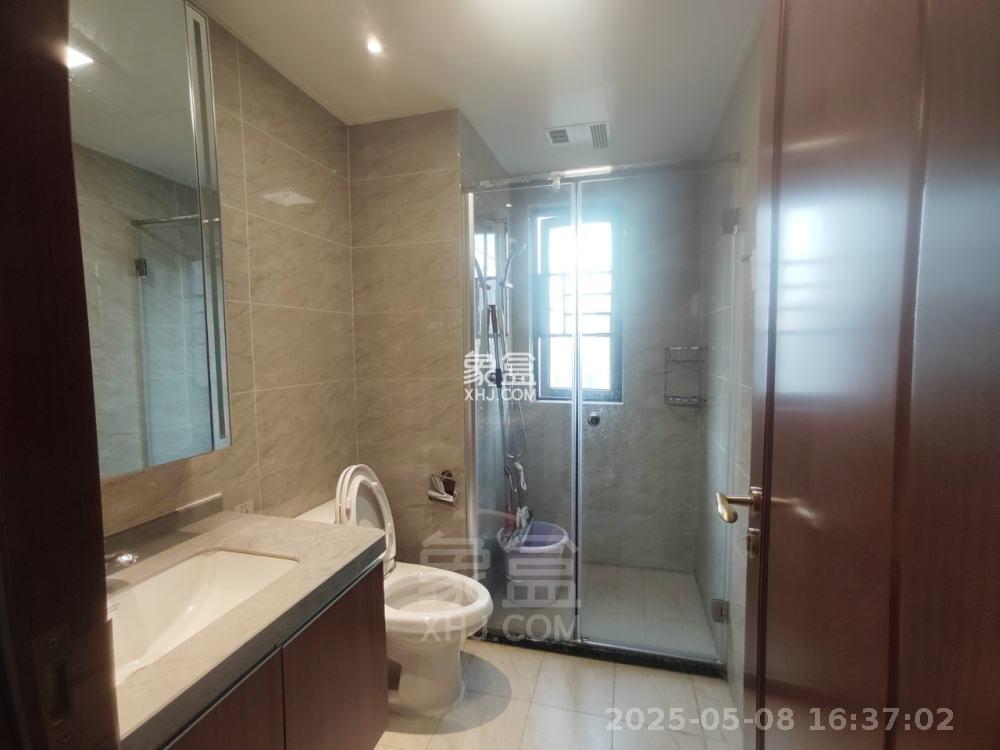 恒大华府 4室2厅2卫 2300.0元/月 恒大华府 4室2厅2卫 2300.0元/月室内图