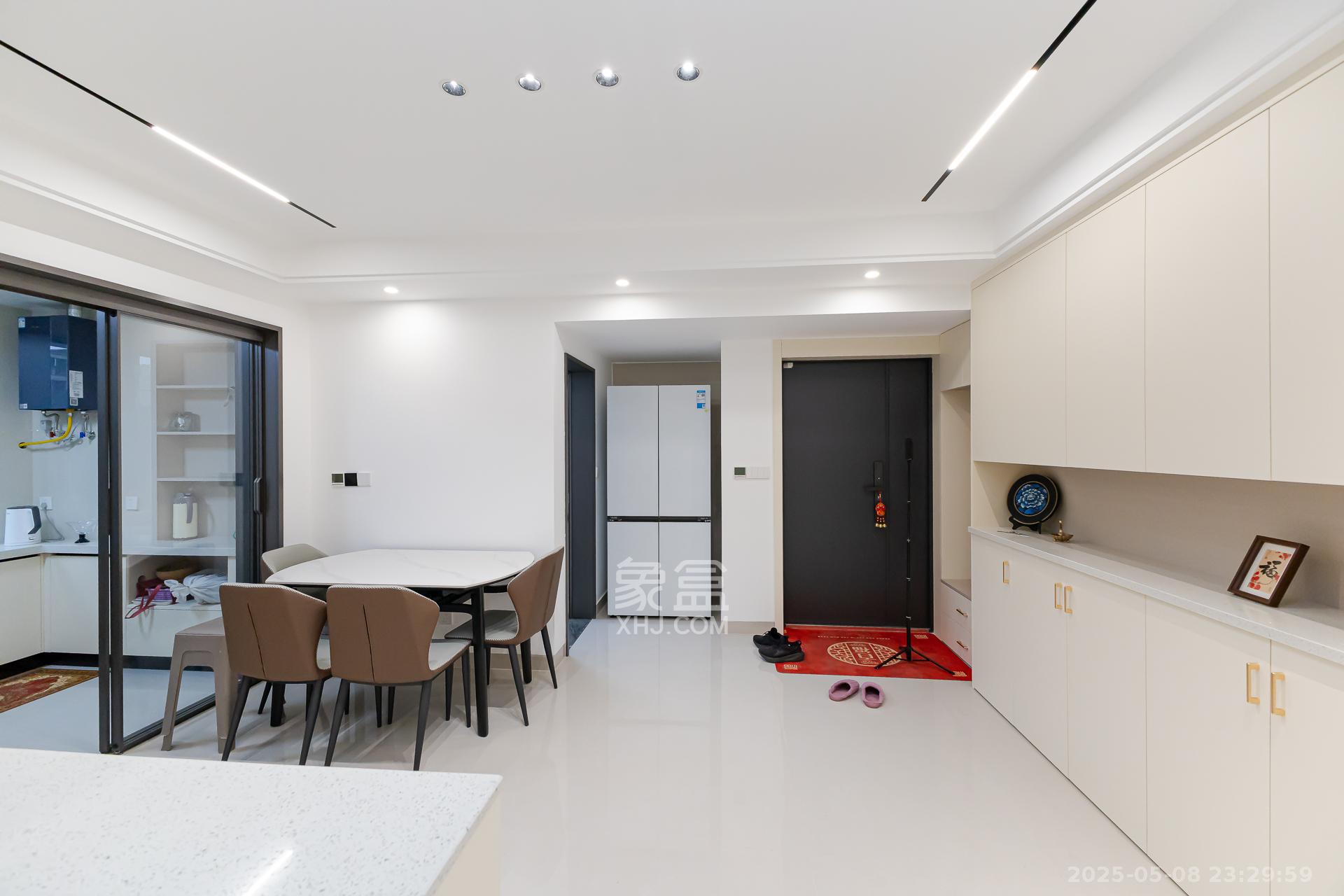 玛丽的花园(金色阳光家园)  3室2厅2卫    125.0万 玛丽的花园(金色阳光家园)  3室2厅2卫    125.0万客厅