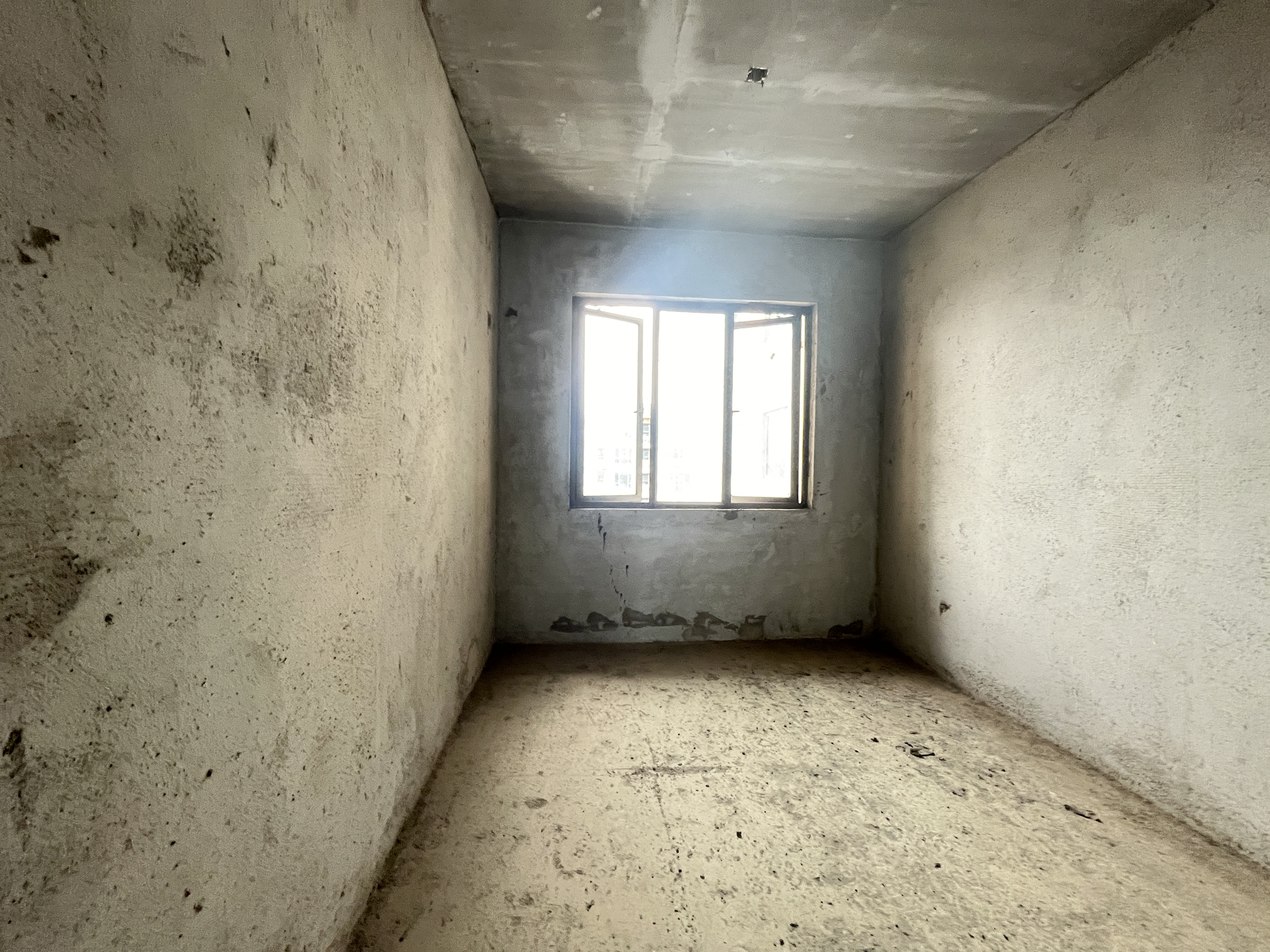 大同沁园 4室2厅2卫 72.8万 大同沁园 4室2厅2卫 72.8万客厅