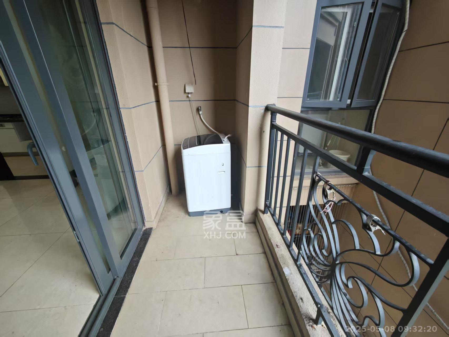 恒大御景天下城一期  3室2厅2卫    2300.0元/月 恒大御景天下城一期  3室2厅2卫    2300.0元/月室内图