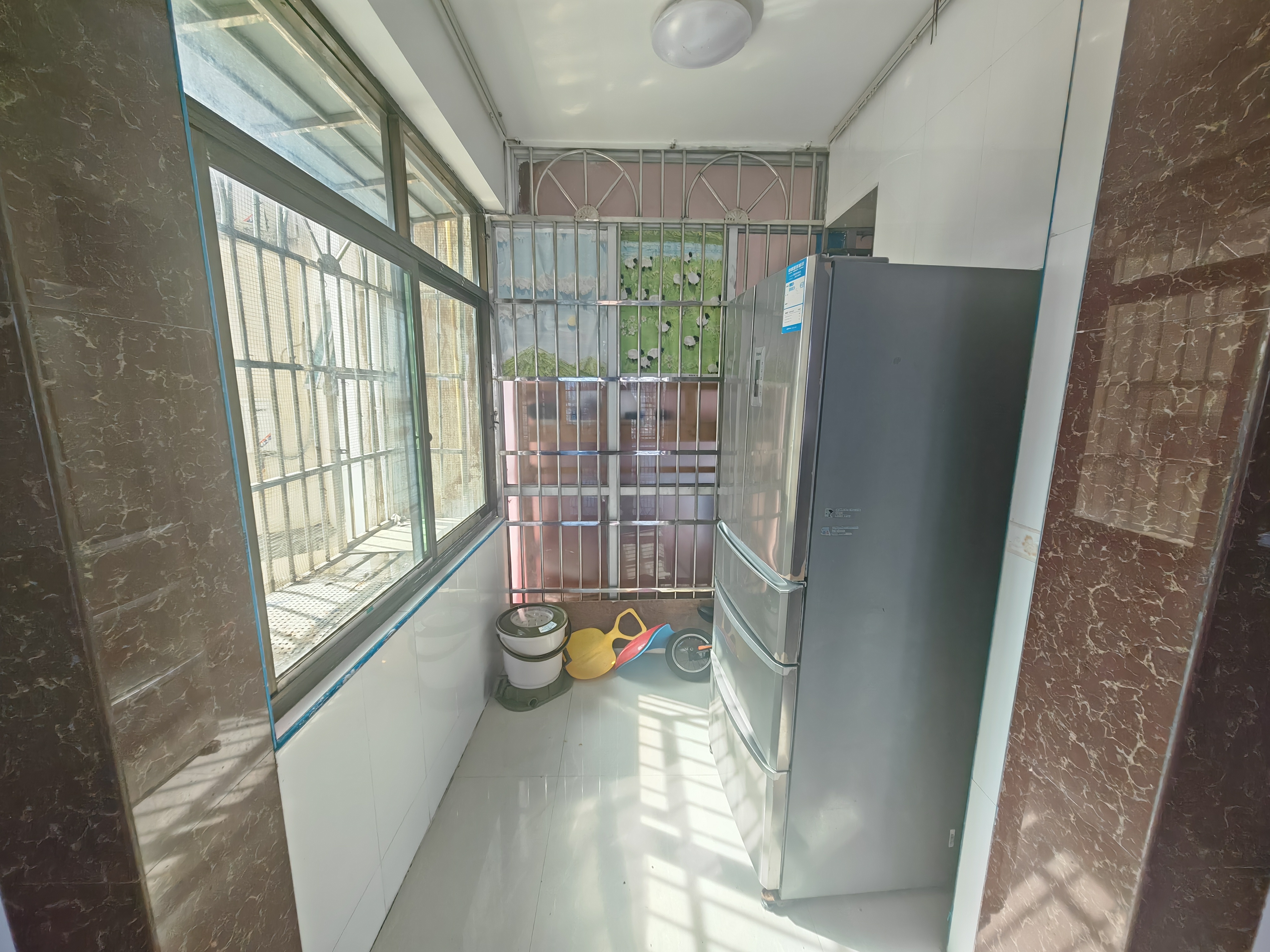 府兴公寓 4室2厅2卫 2800.00元/月 府兴公寓 4室2厅2卫 2800.00元/月室内图