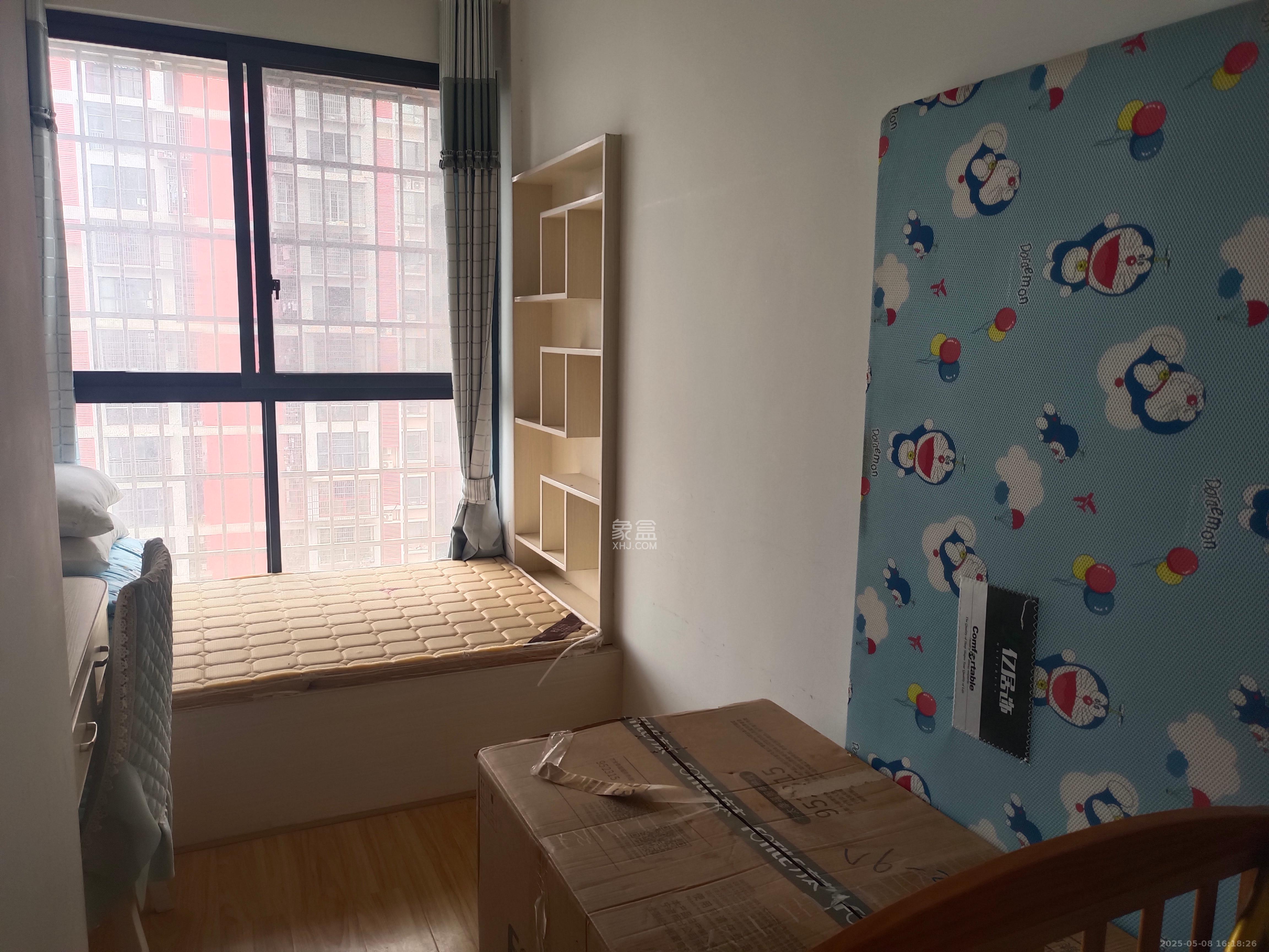 浩龙音乐界  4室2厅2卫    2100.0元/月 浩龙音乐界  4室2厅2卫    2100.0元/月室内图