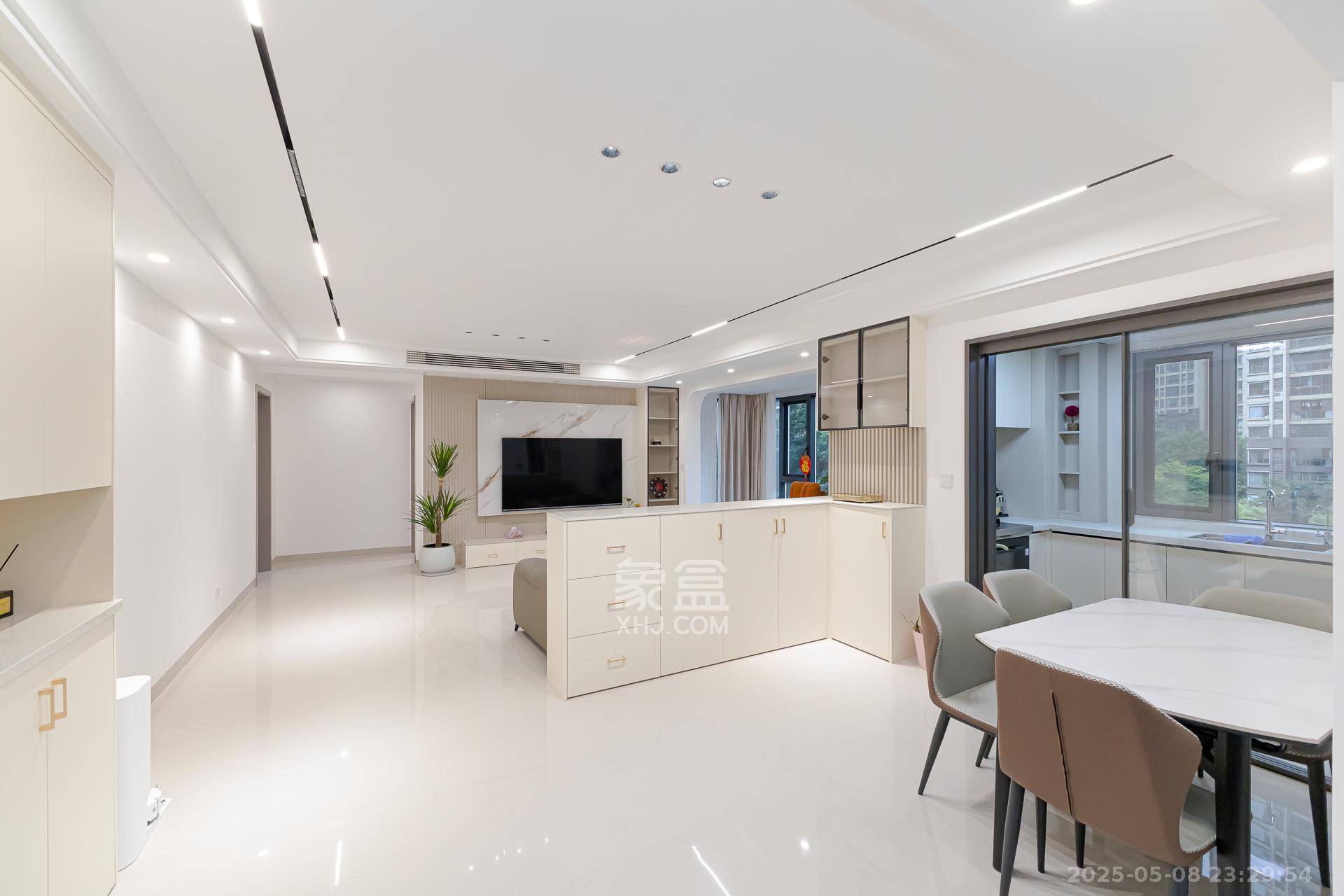 玛丽的花园(金色阳光家园)  3室2厅2卫    125.0万 玛丽的花园(金色阳光家园)  3室2厅2卫    125.0万客厅