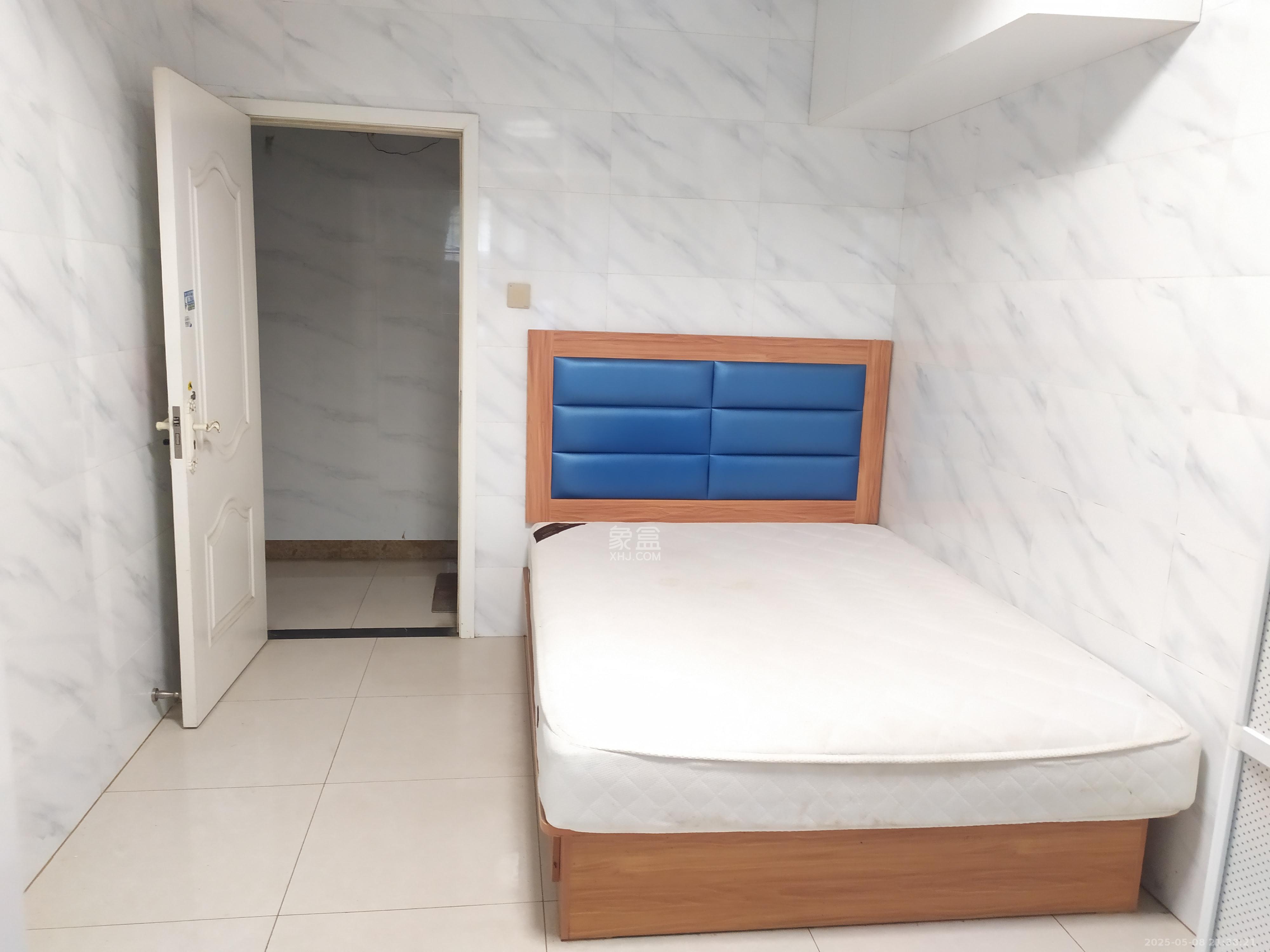 友兴家园  1室0厅0卫    1000.0元/月 友兴家园  1室0厅0卫    1000.0元/月室内图